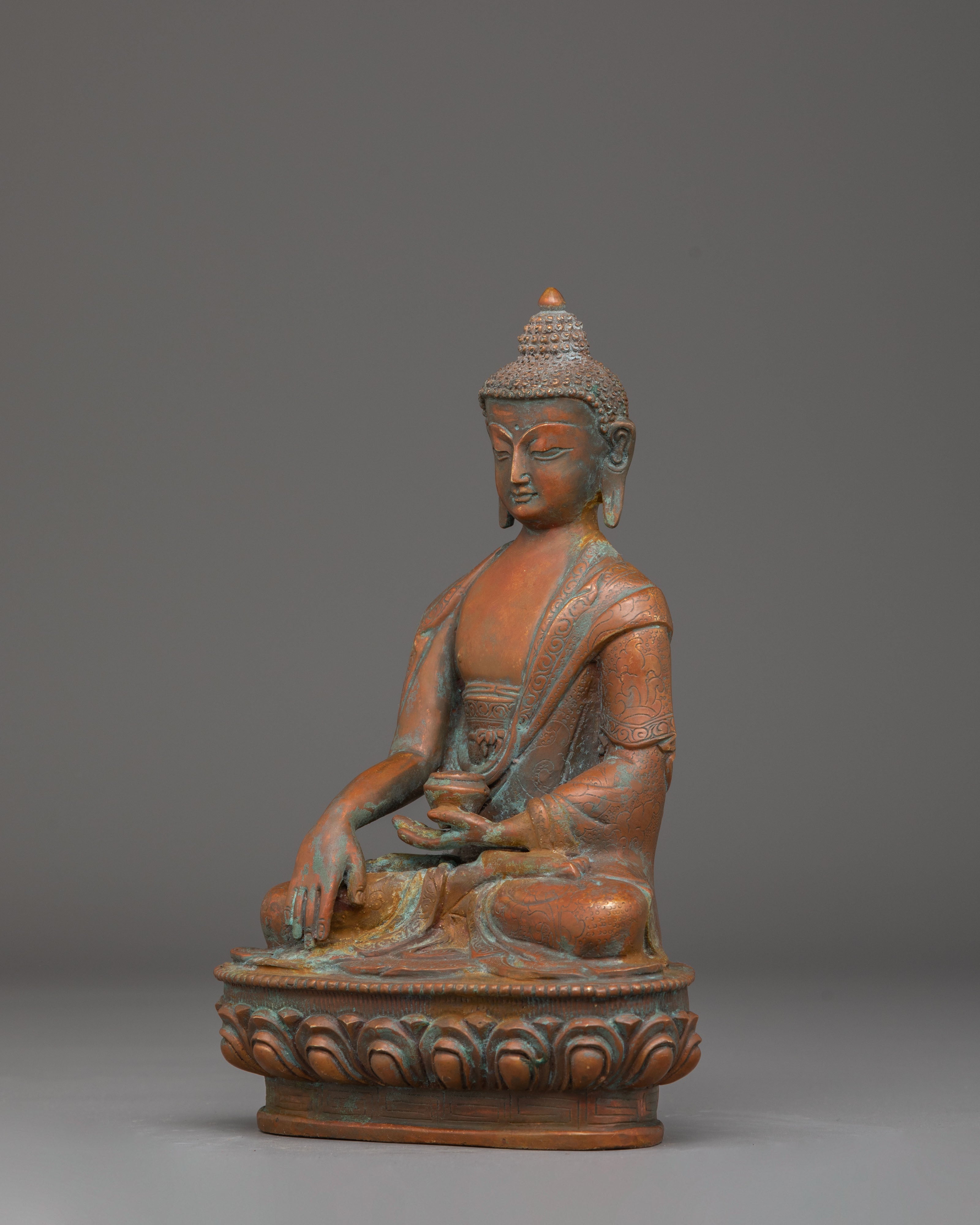 Buddhist Artwork of Shakyamuni Buddha | Peaceful Deity
