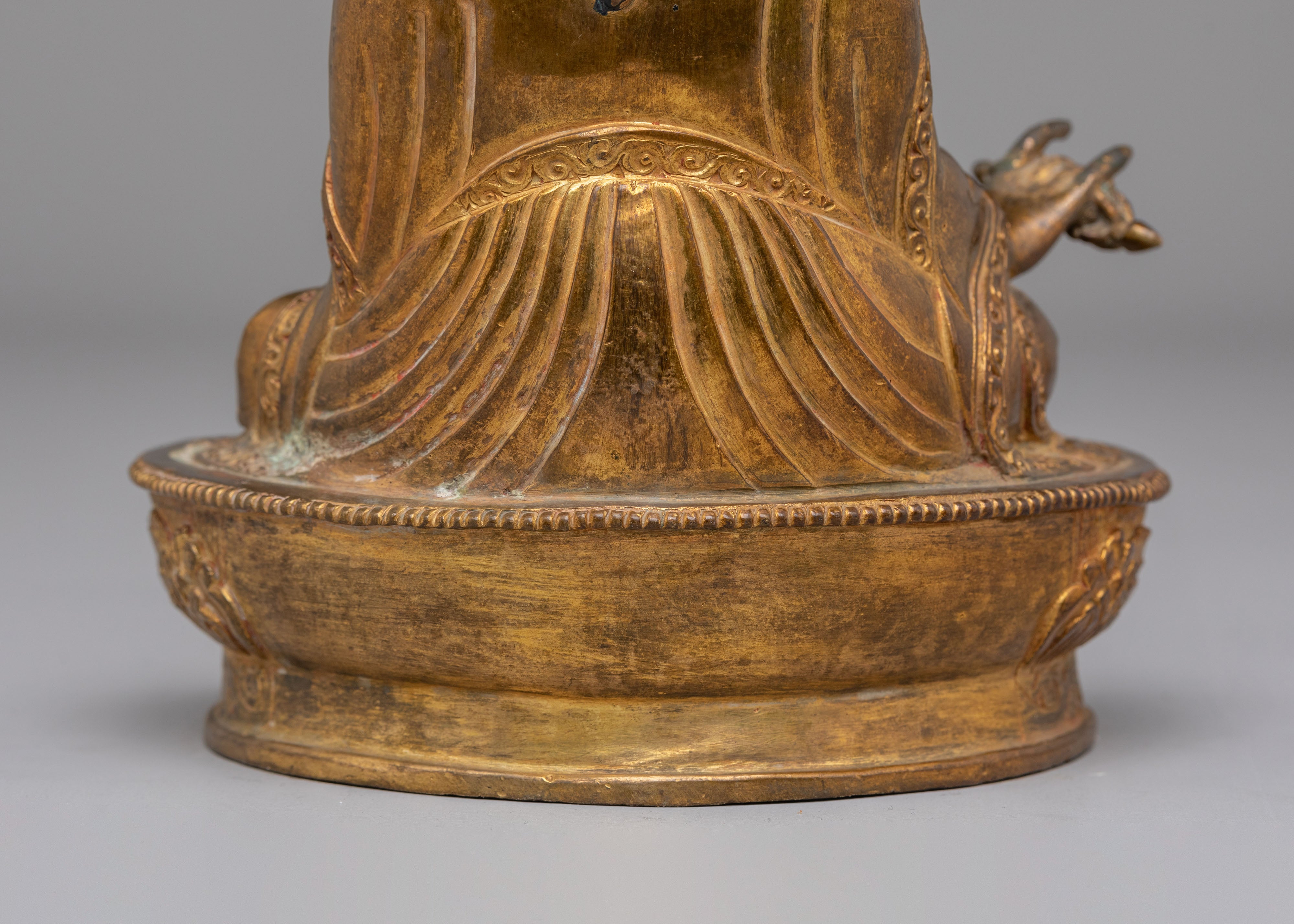Buddhist Guru Rinpoche Sculpture | Symbol of Wisdom and Compassion