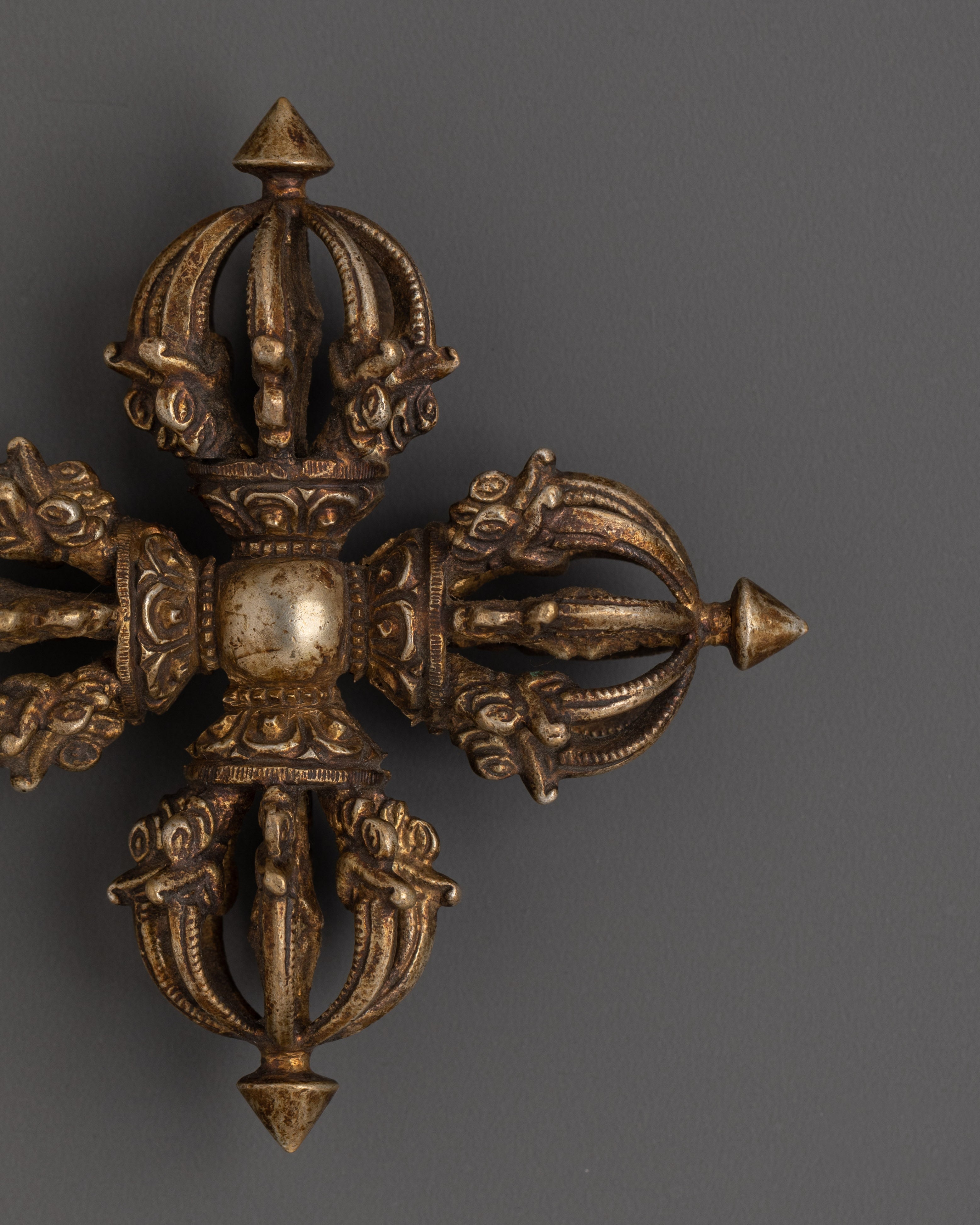 Handmade Vishwo Vajra Chakra Tool | Copper & Gold Plated Vajra
