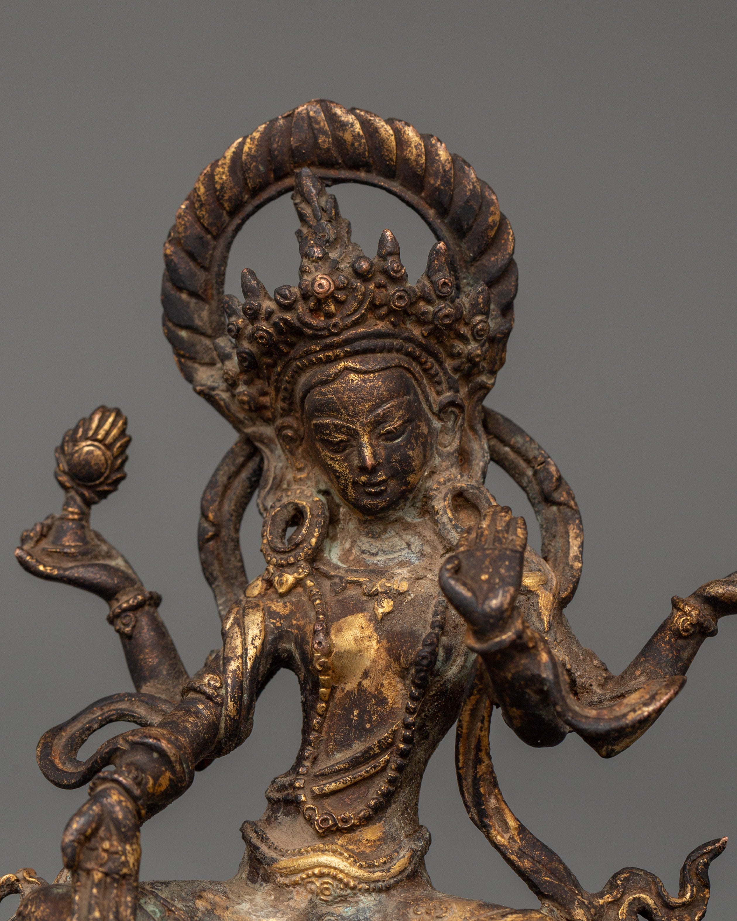 Hindu Wealth Deity Laxmi Statue | Prosperity and Blessings Figurine