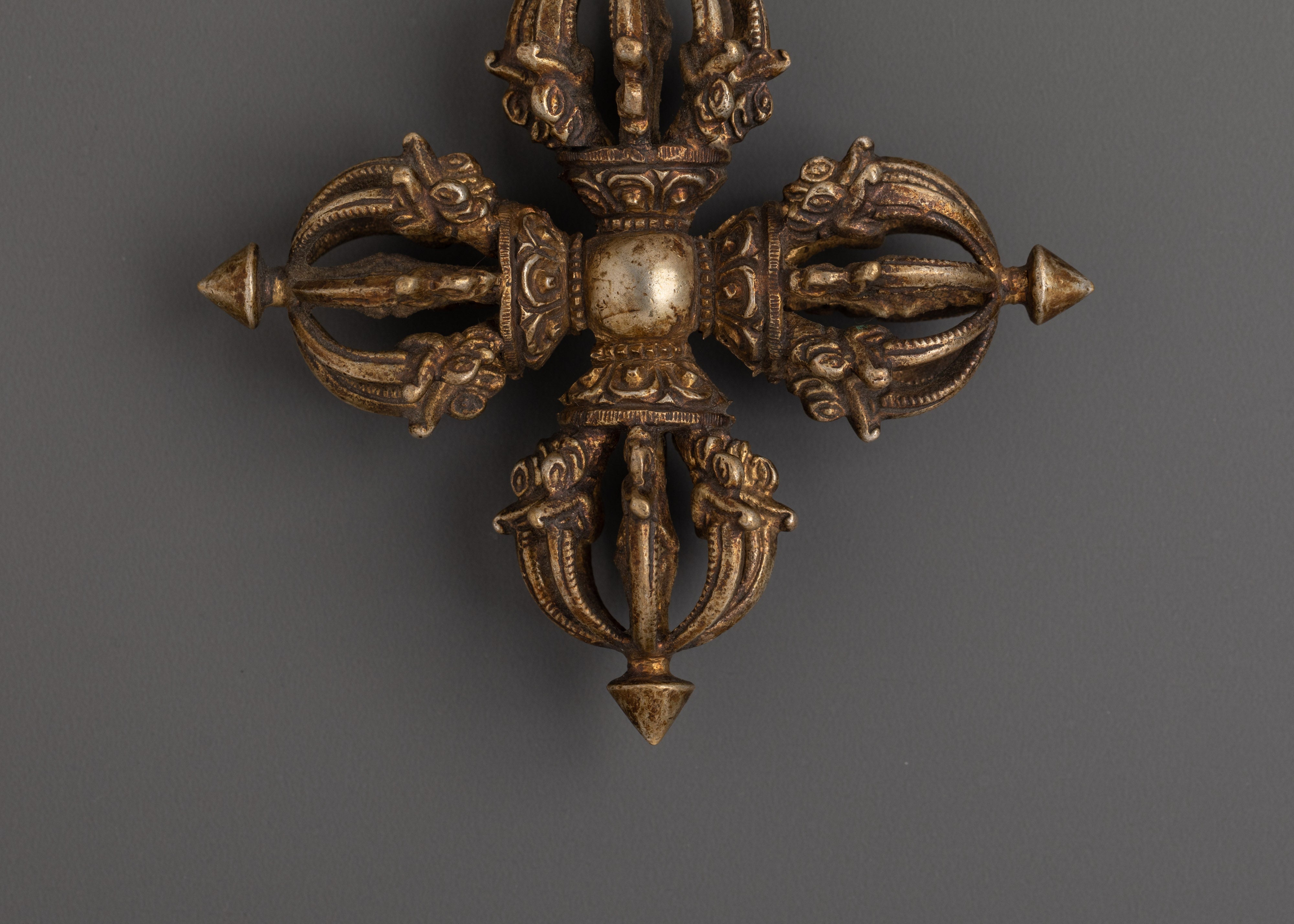 Handmade Vishwo Vajra Chakra Tool | Copper & Gold Plated Vajra