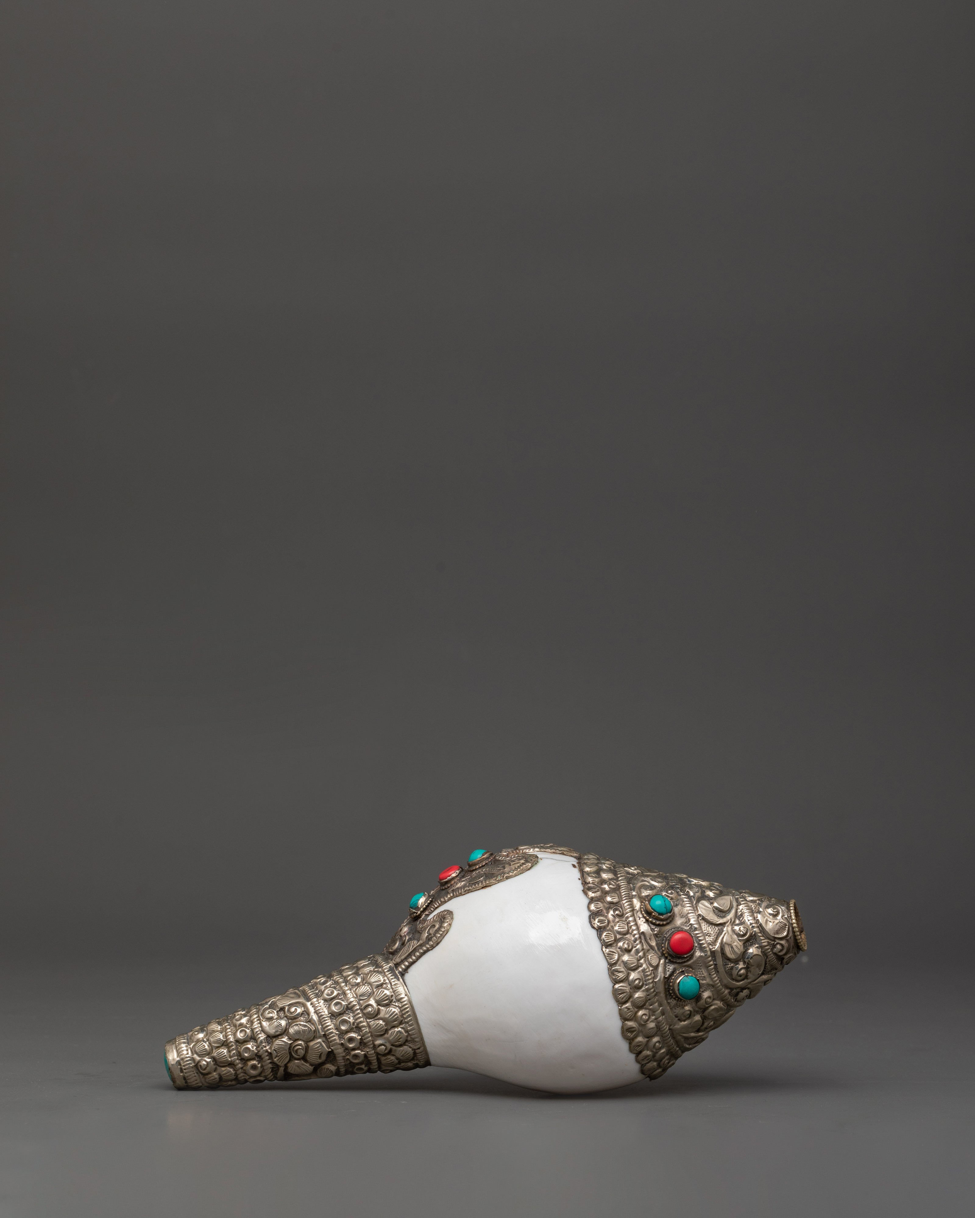 Tibetan Sacred Ritual Item Conch Shell | Handcrafted Shankha for Rituals and Ceremonies