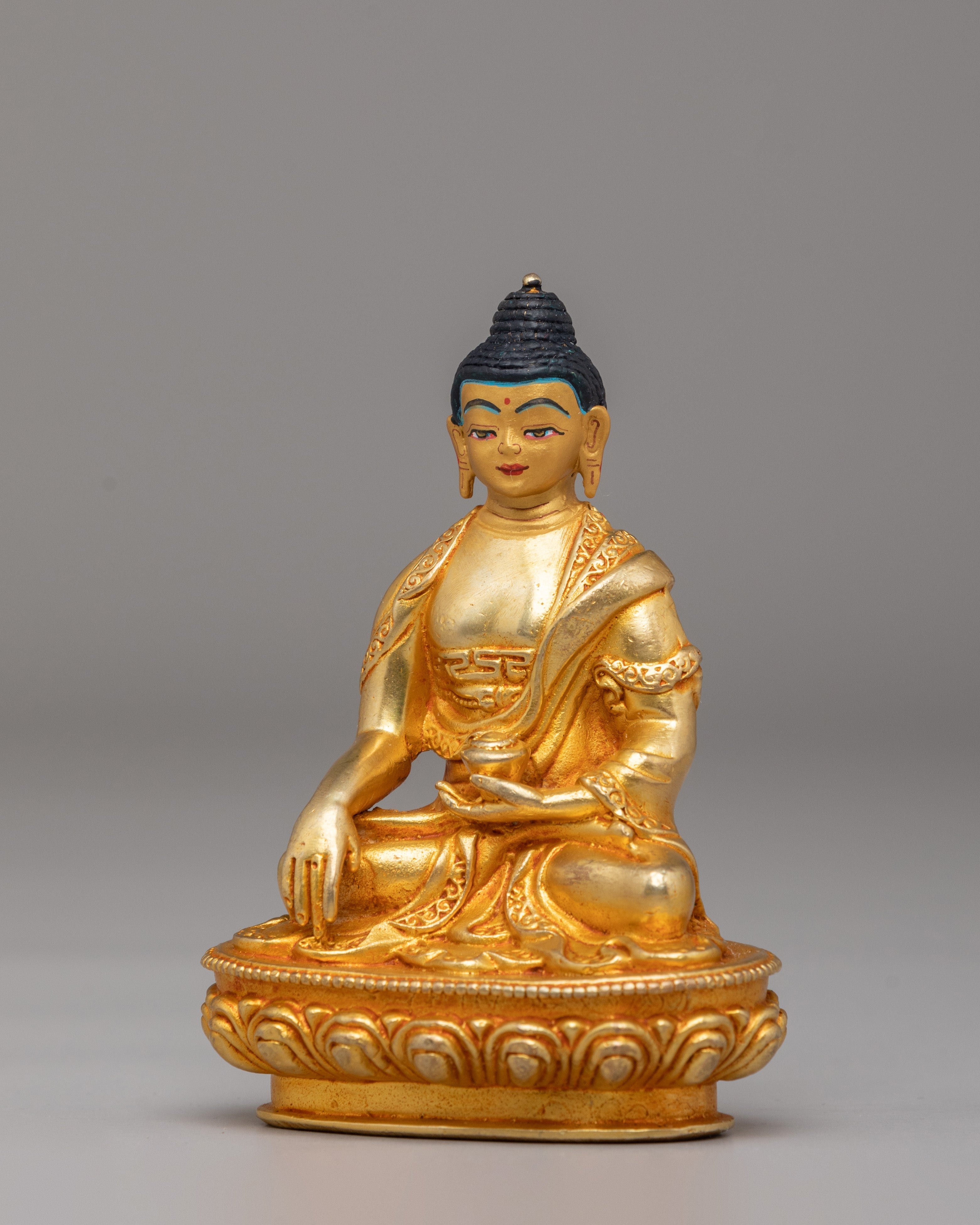 Golden Shakyamuni Buddha Statue | Symbol of Enlightenment & Peace