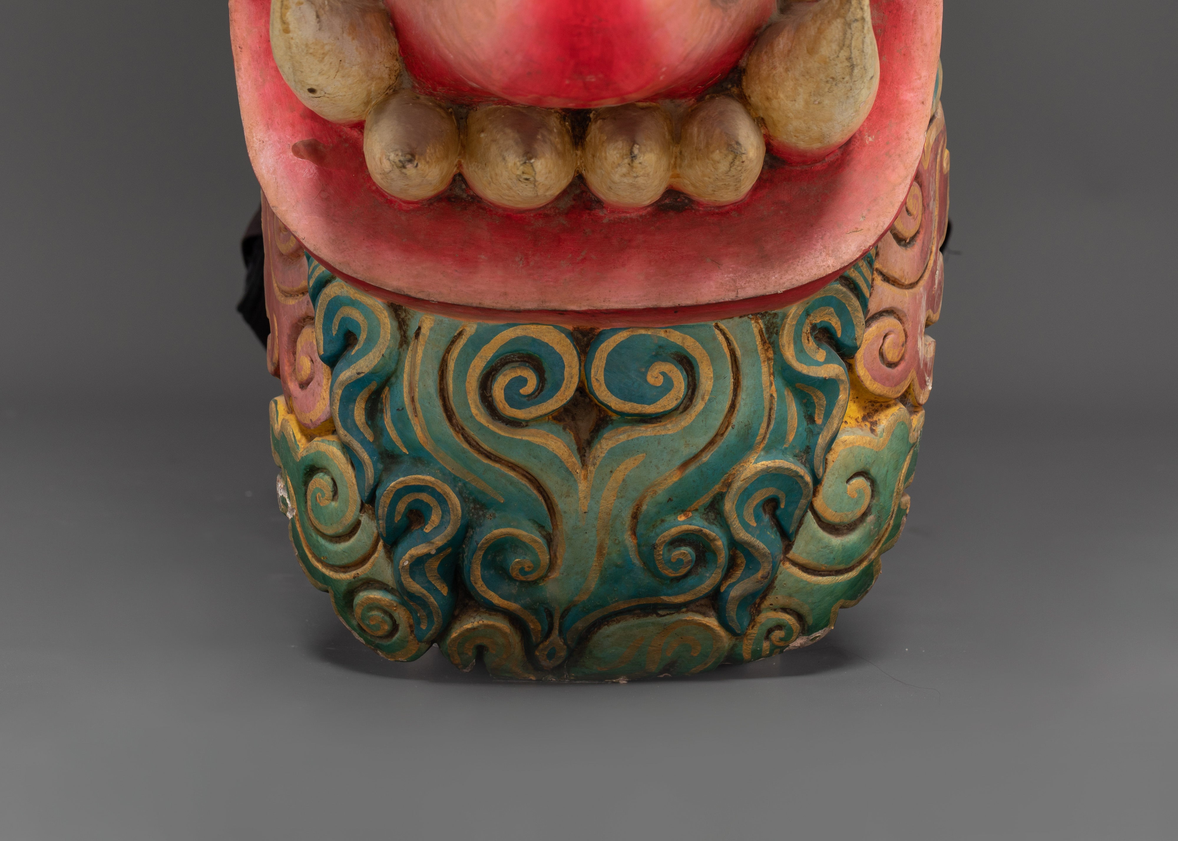 Wall Decor With Horns And Teeth | Handcrafted Art