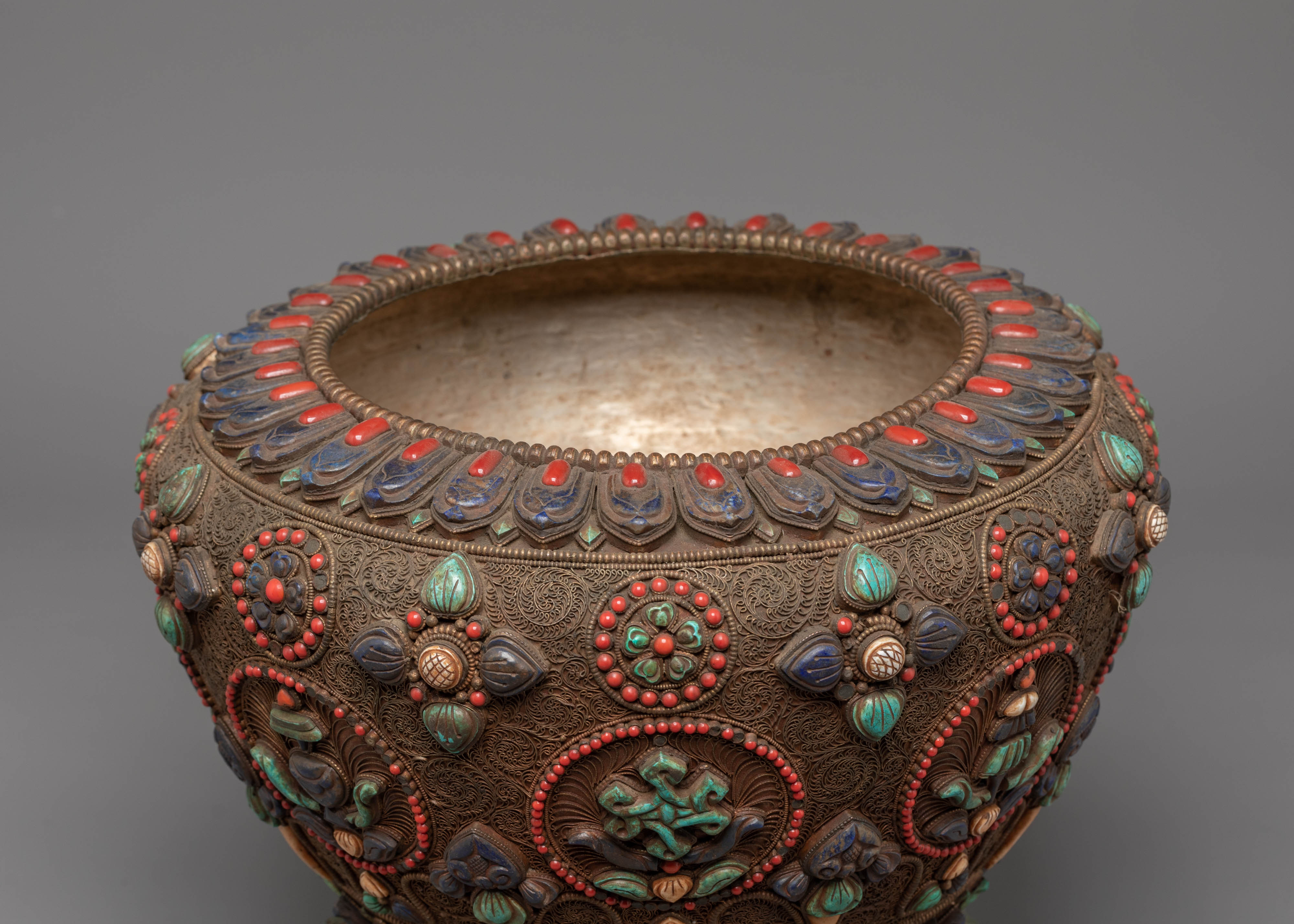 Tibetan Buddhist Rice Pot | Himalayan Offering Vessel Decor