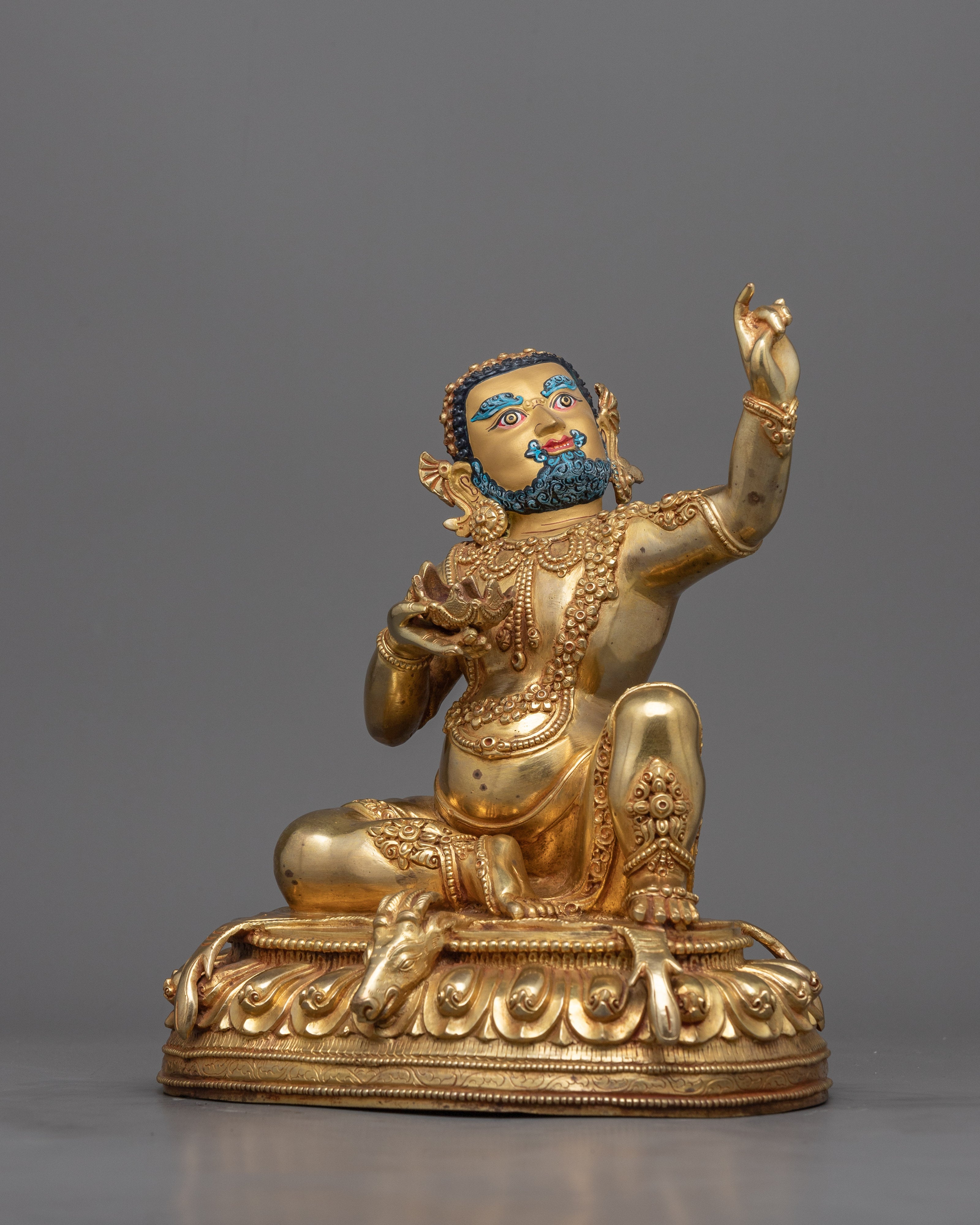 mahasiddha-virupa-sculpture