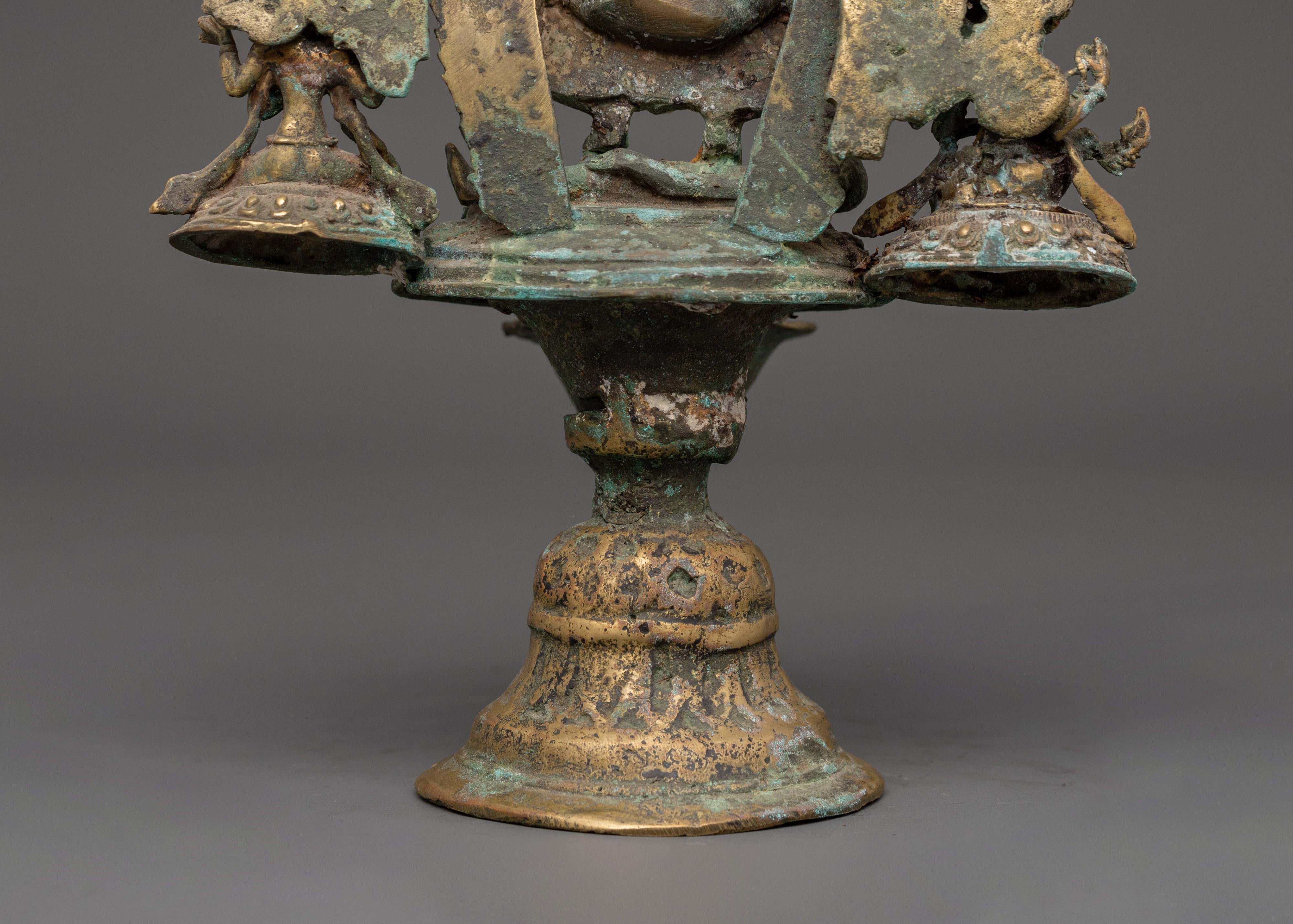 Panas Statue Oil Lamp | Spiritual Altar Decor and Lighting