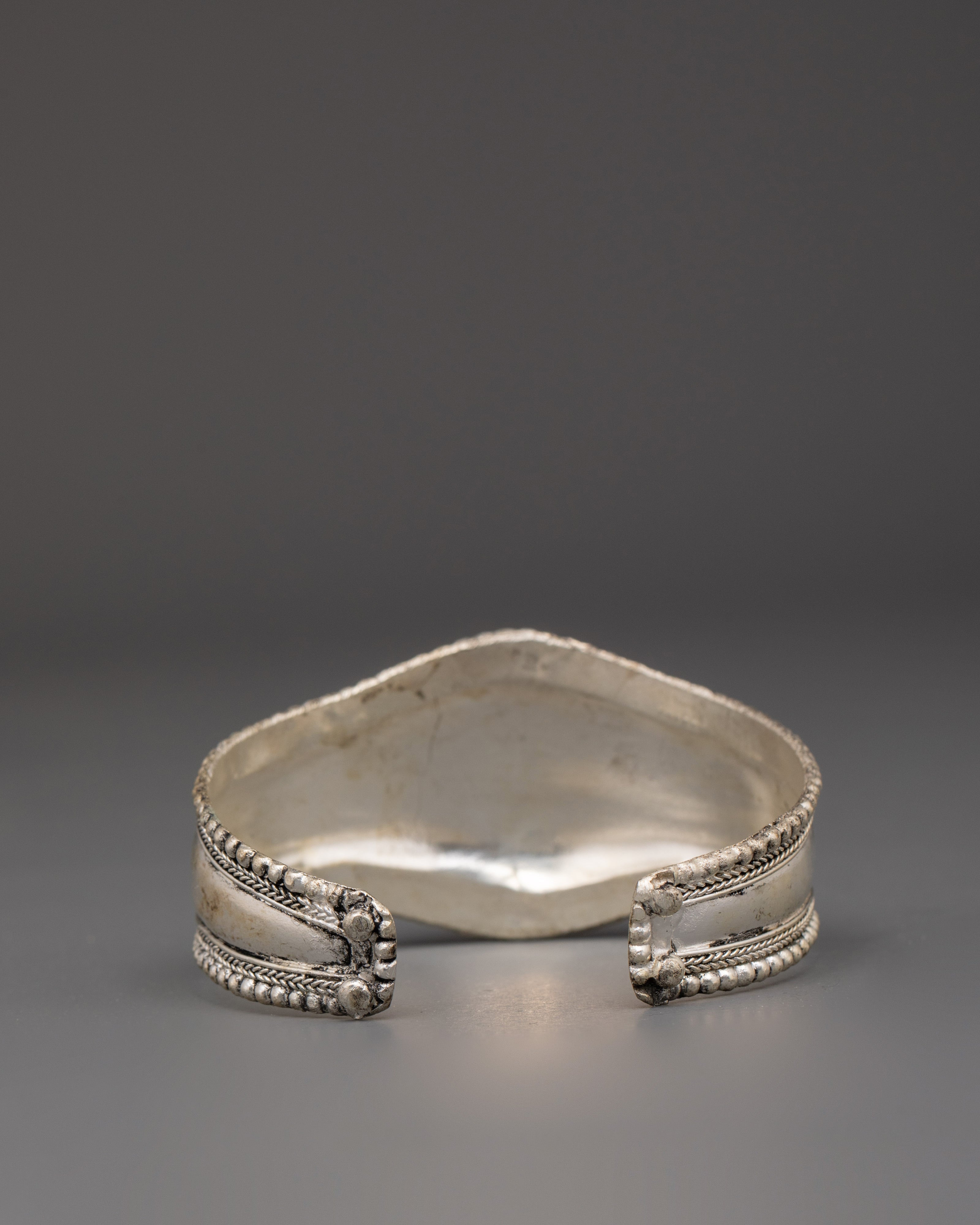 Tibetan Buddha Bracelet |  Spiritual Healing Bangle