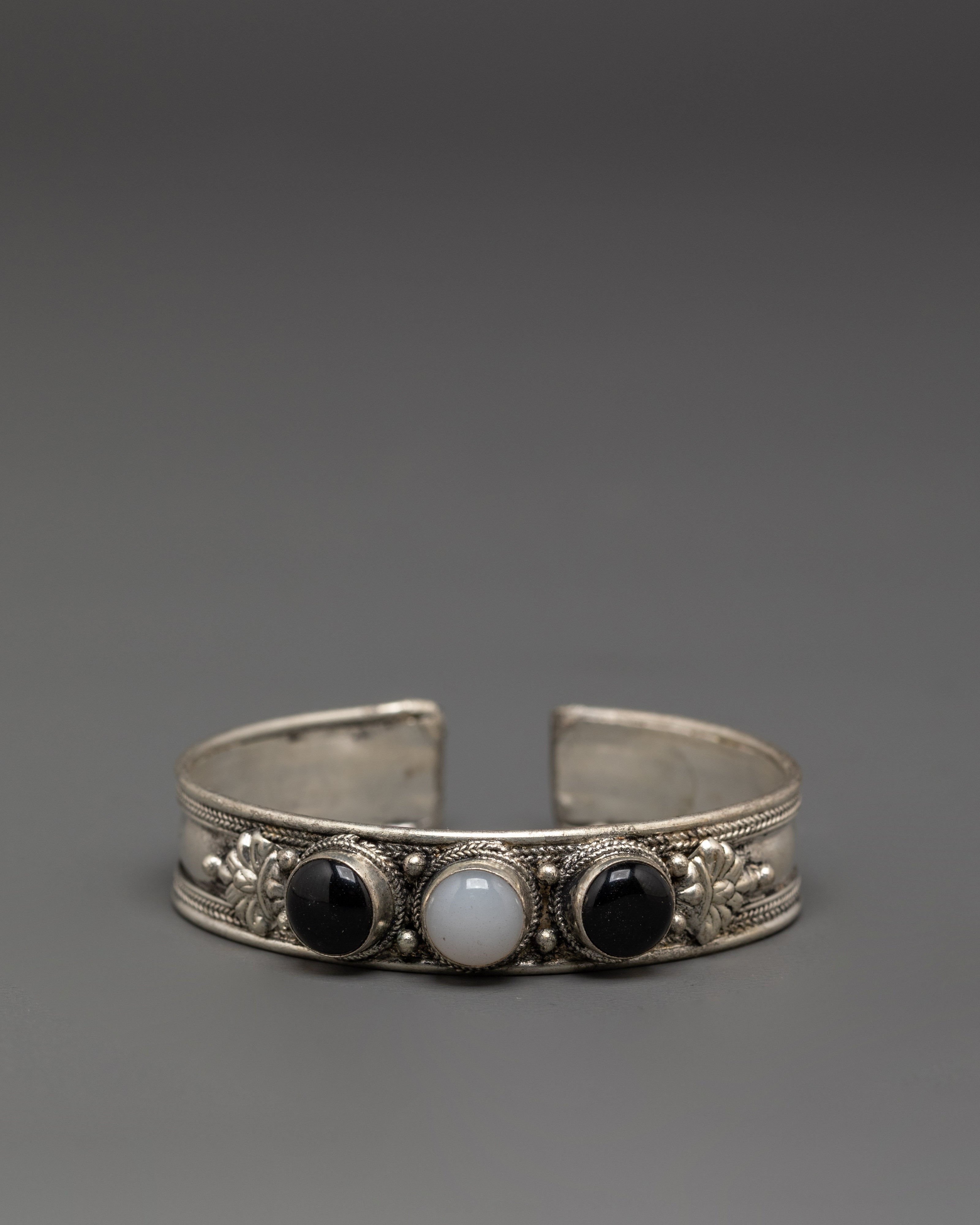 Traditional Himalayan Cuff Bracelet | White Metal Jewelry with Onyx and Moonstone