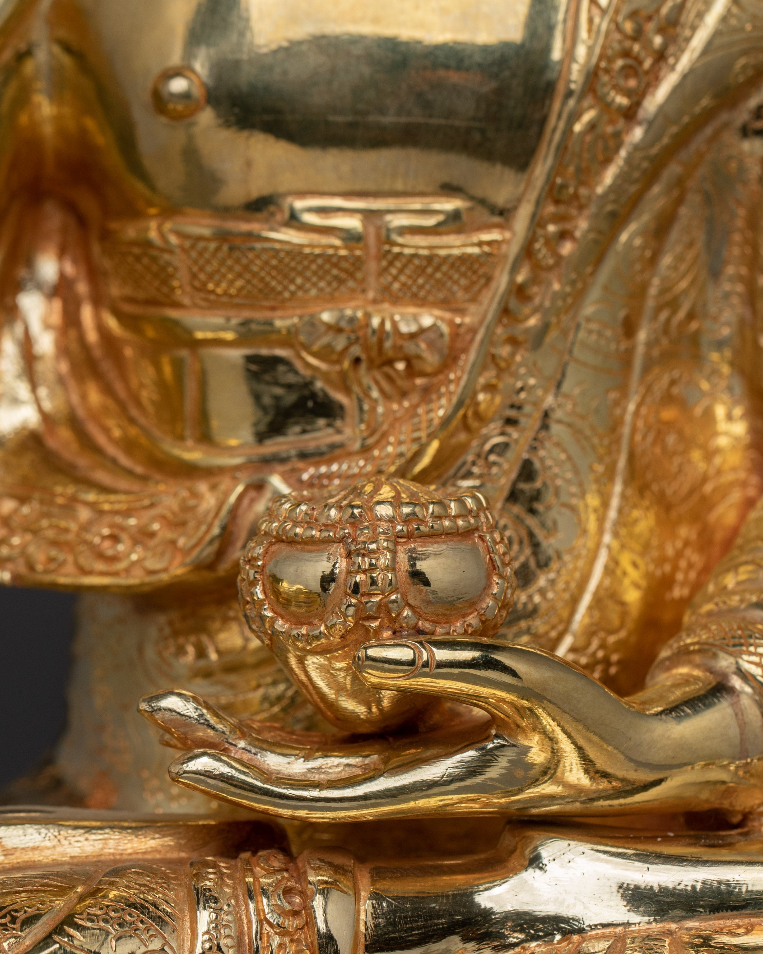 Golden Historical Buddha Gautama Artwork | Embodiment of Wisdom