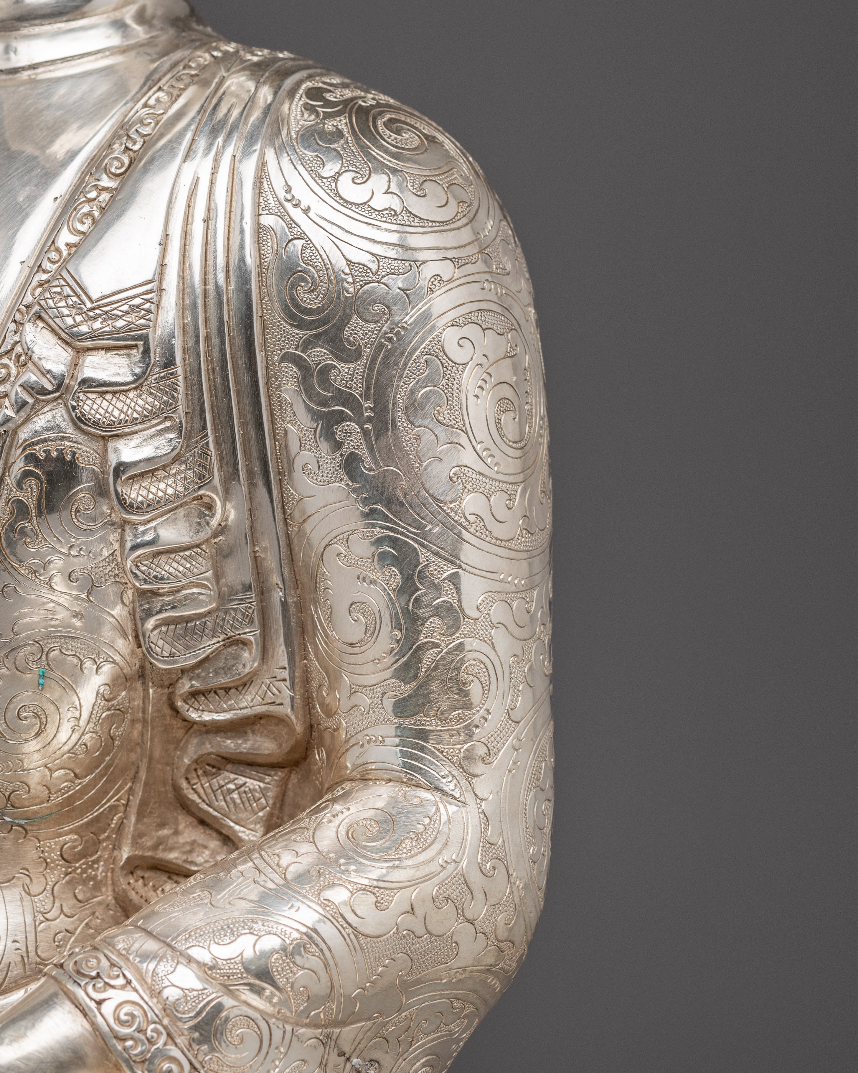 Serene Silver Shakyamuni Buddha Artwork | Enlightenment Symbol