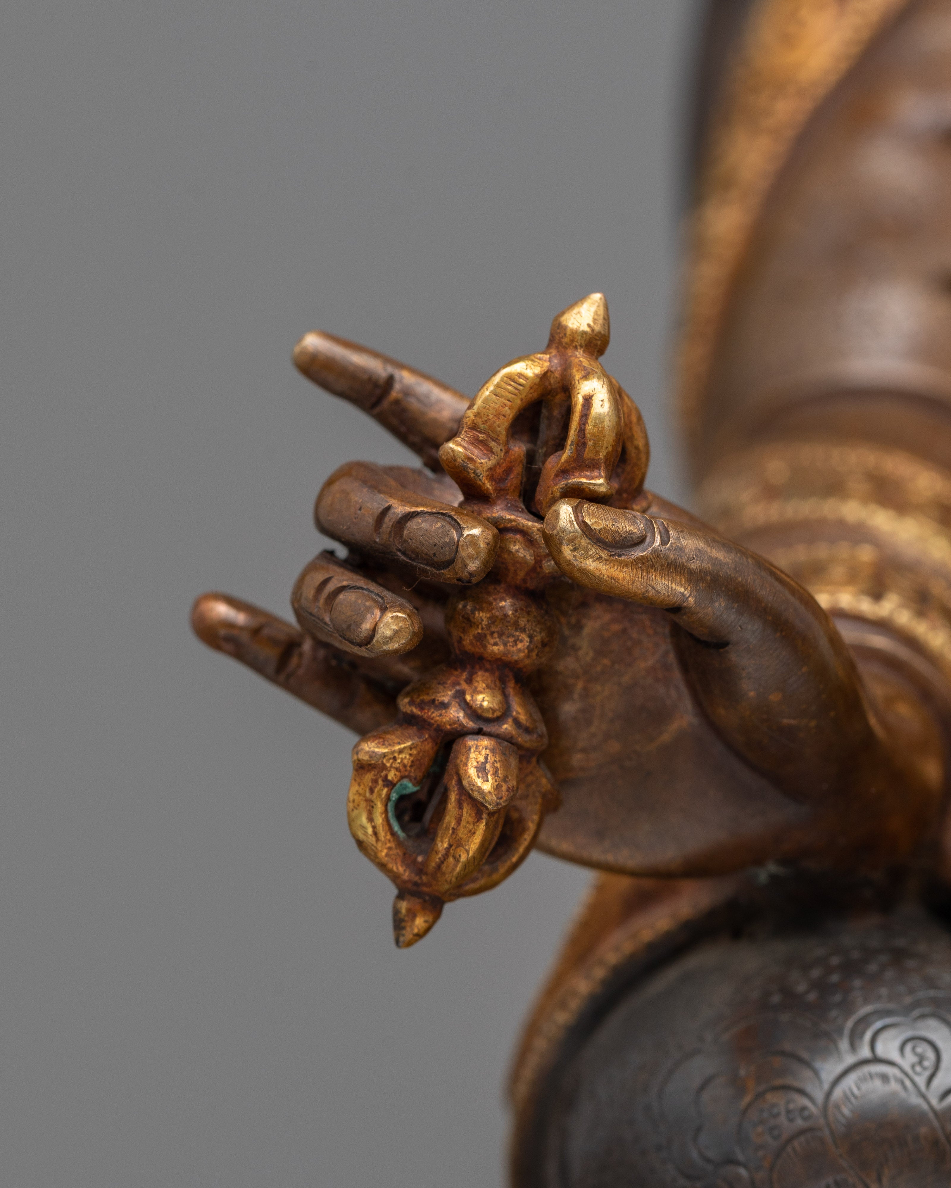 Mantra Vajra Guru | The Precious Master of Tibetan Buddhism