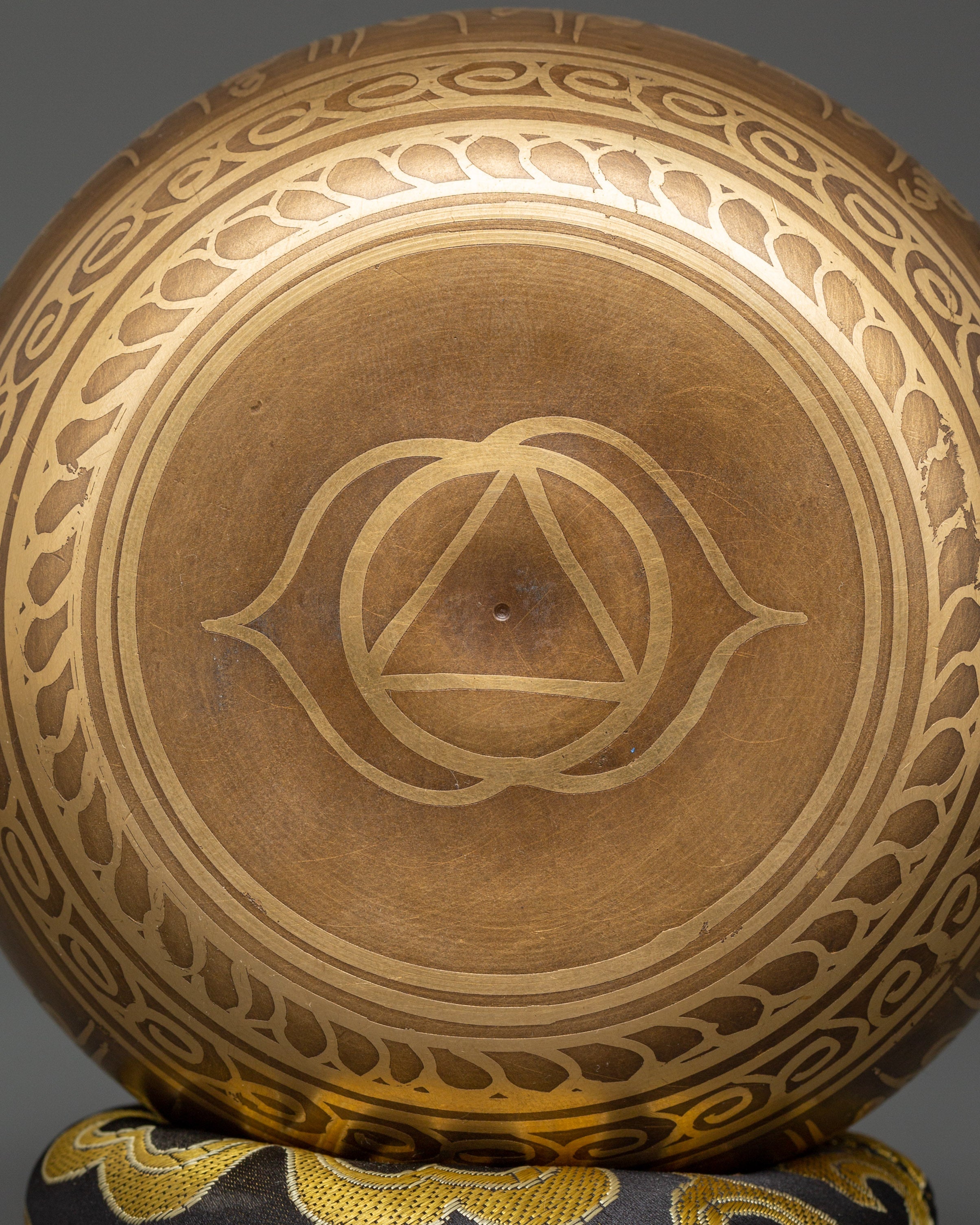 Large Tibetan Singing Bowl | Meditation Sound Bowl with Wooden Striker