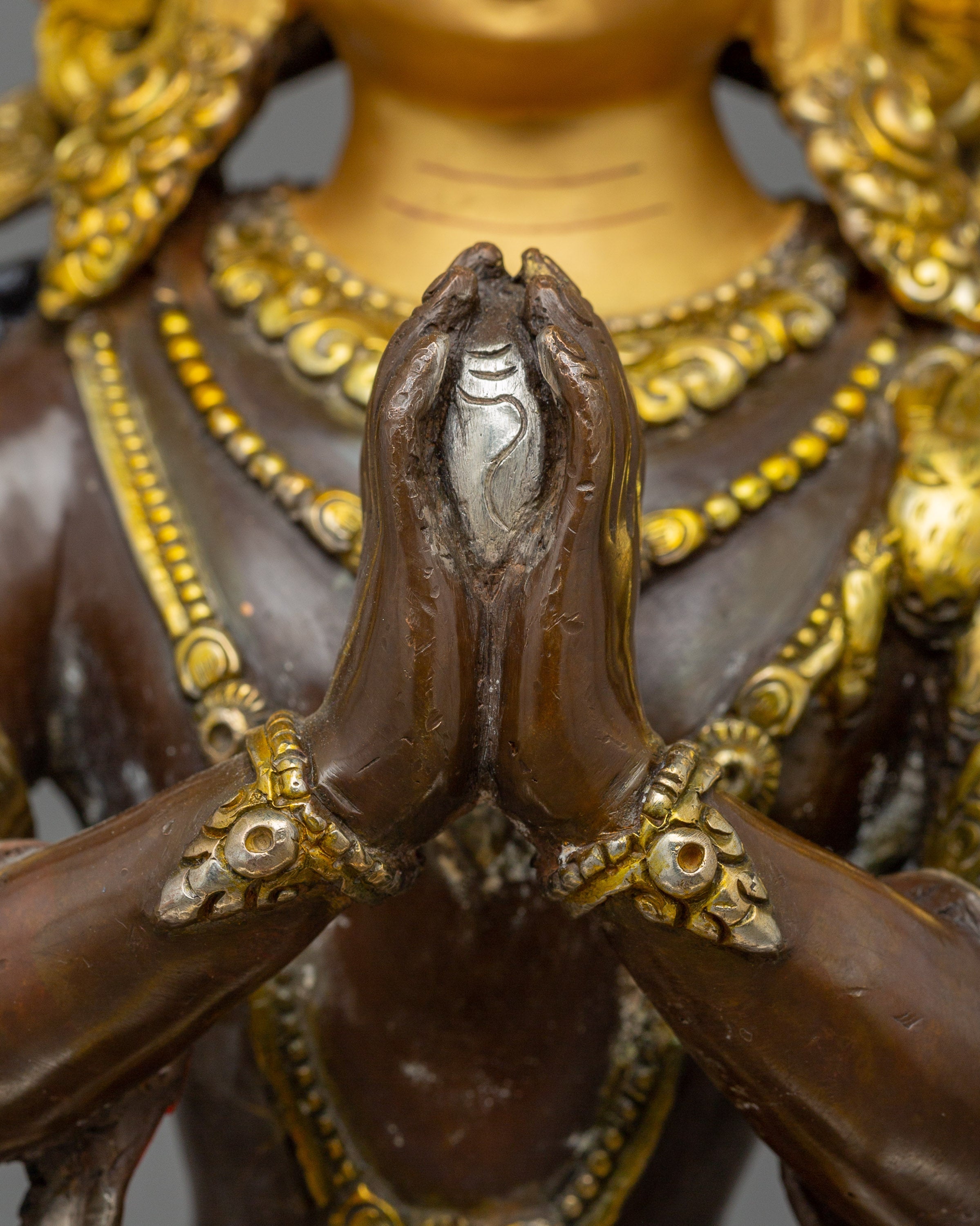 Chenrezig with Beautiful Halo Statue | The Bodhisattva of Infinite Compassion
