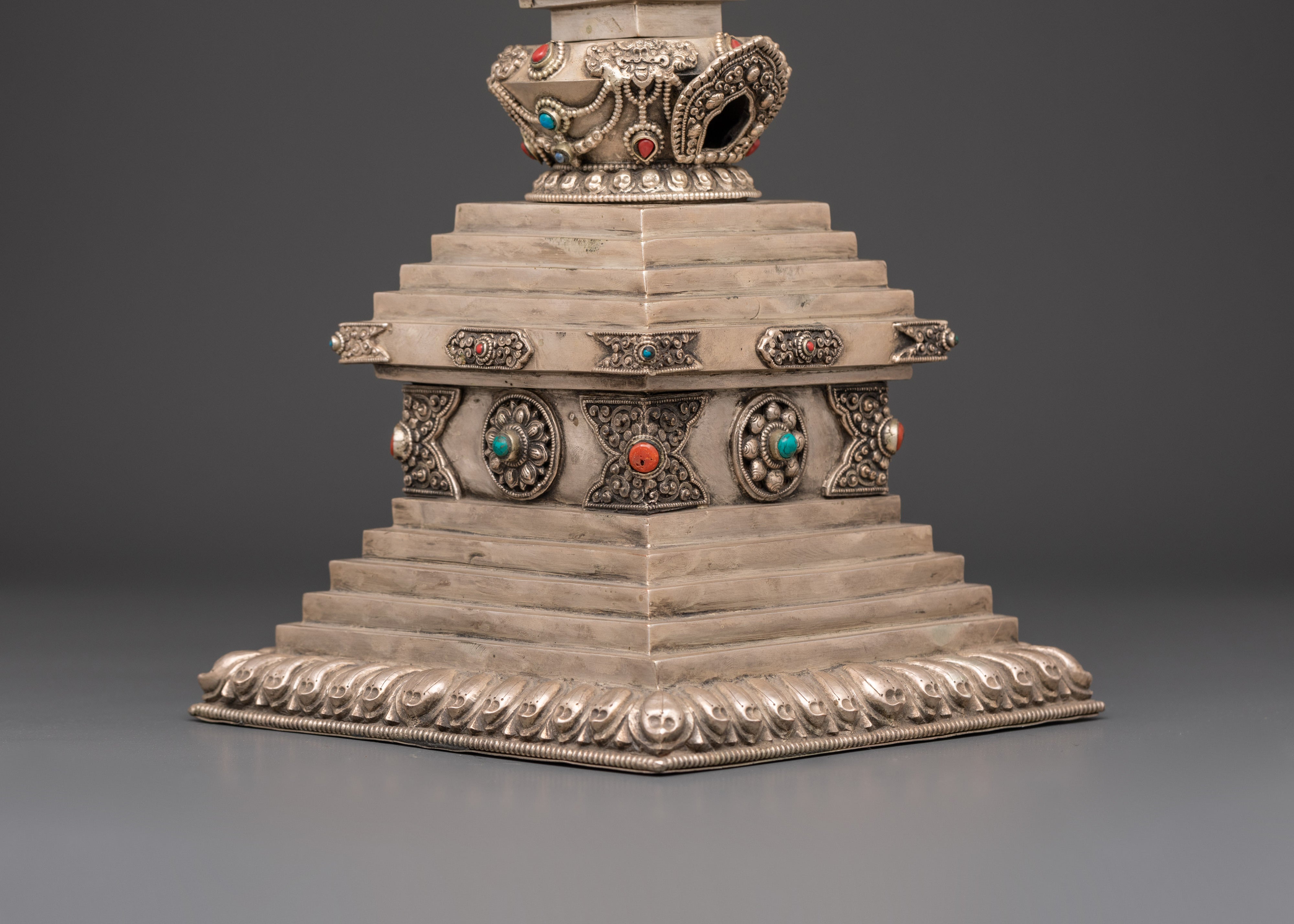 Stupa Tibetan Sacred Enlightenment Symbol | Spiritual Buddhist Shrine Statue