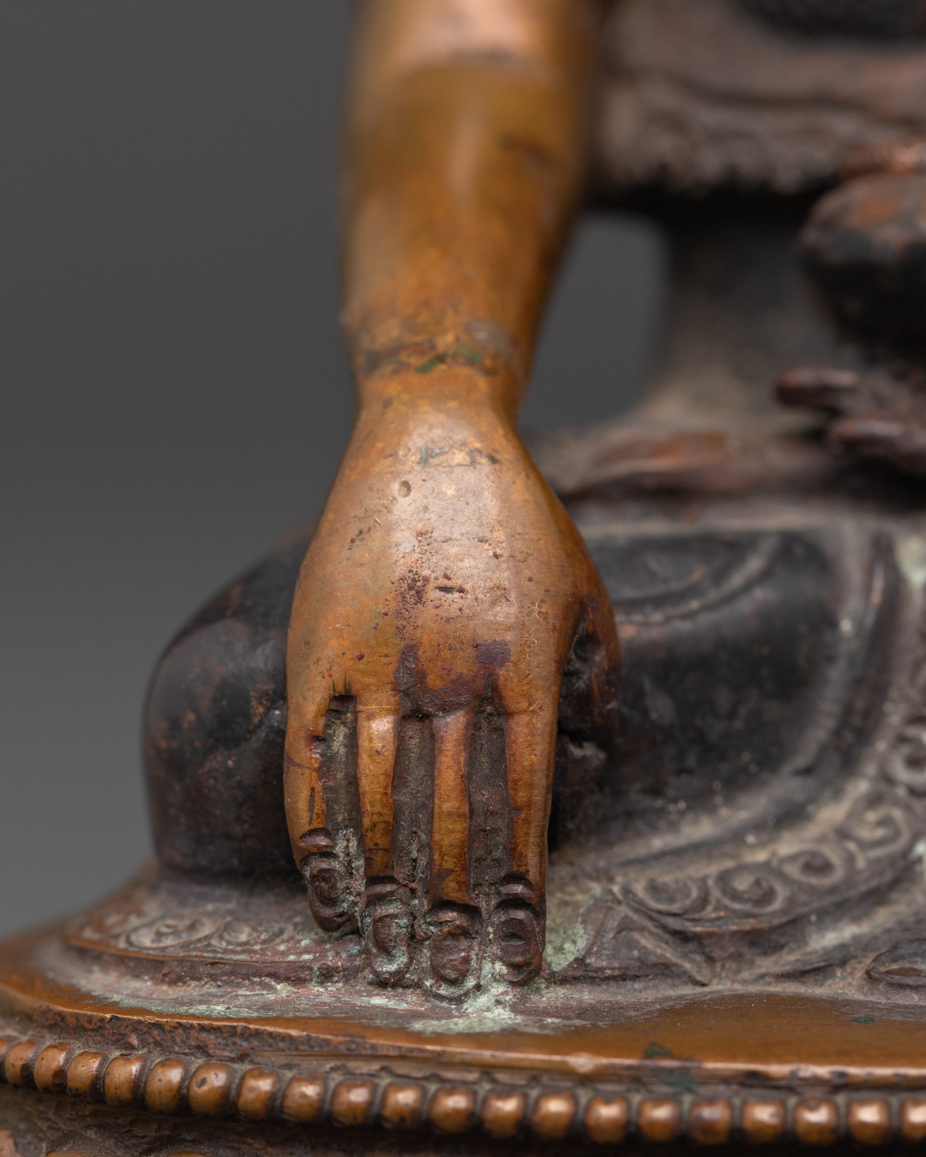 Buddhist Teacher Shakyamuni Buddha Statue | Symbol of Enlightenment and Wisdom