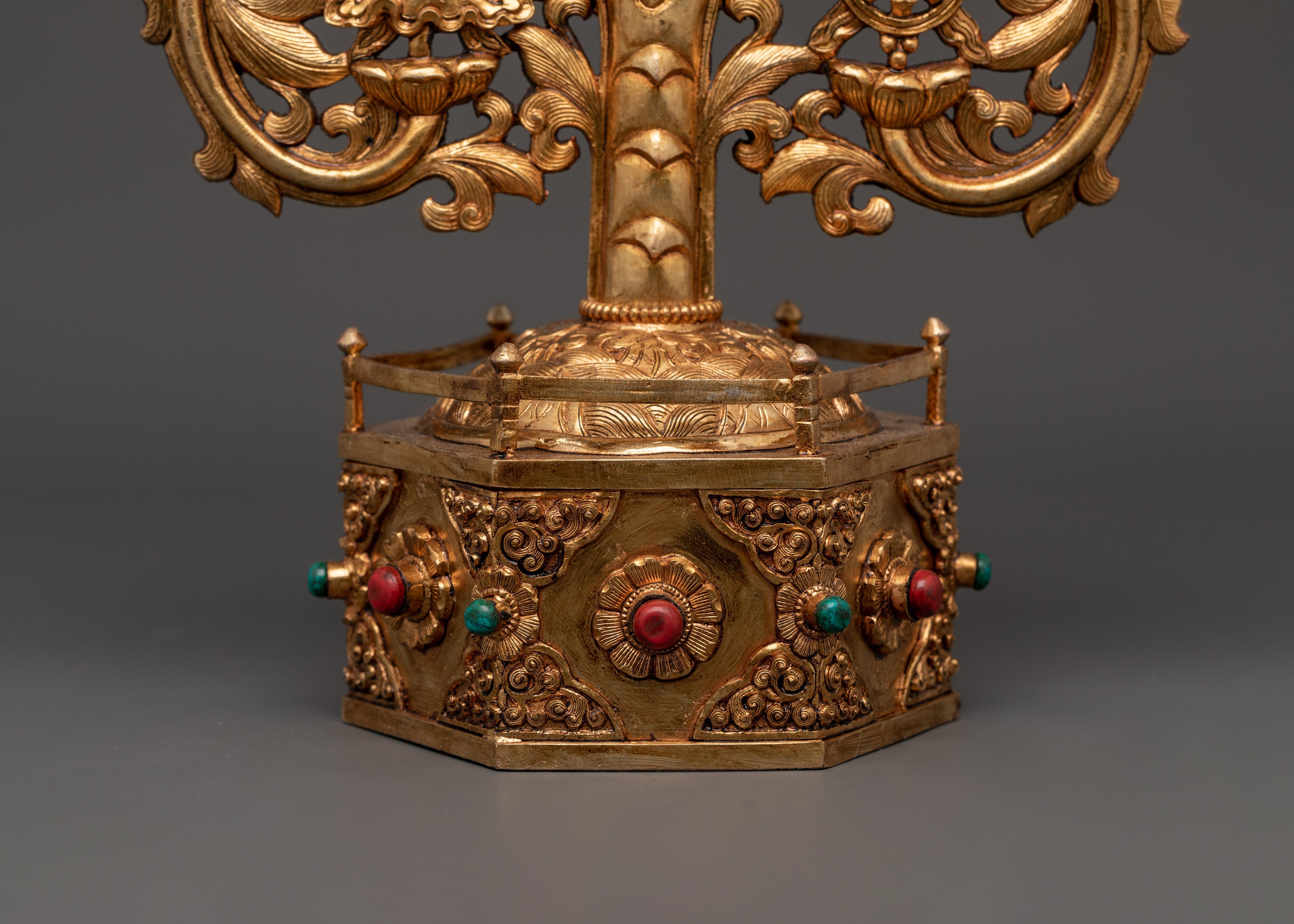 Sacred Guru Rinpoche with 8 Auspicious Symbols | Tibetan Deity Figure