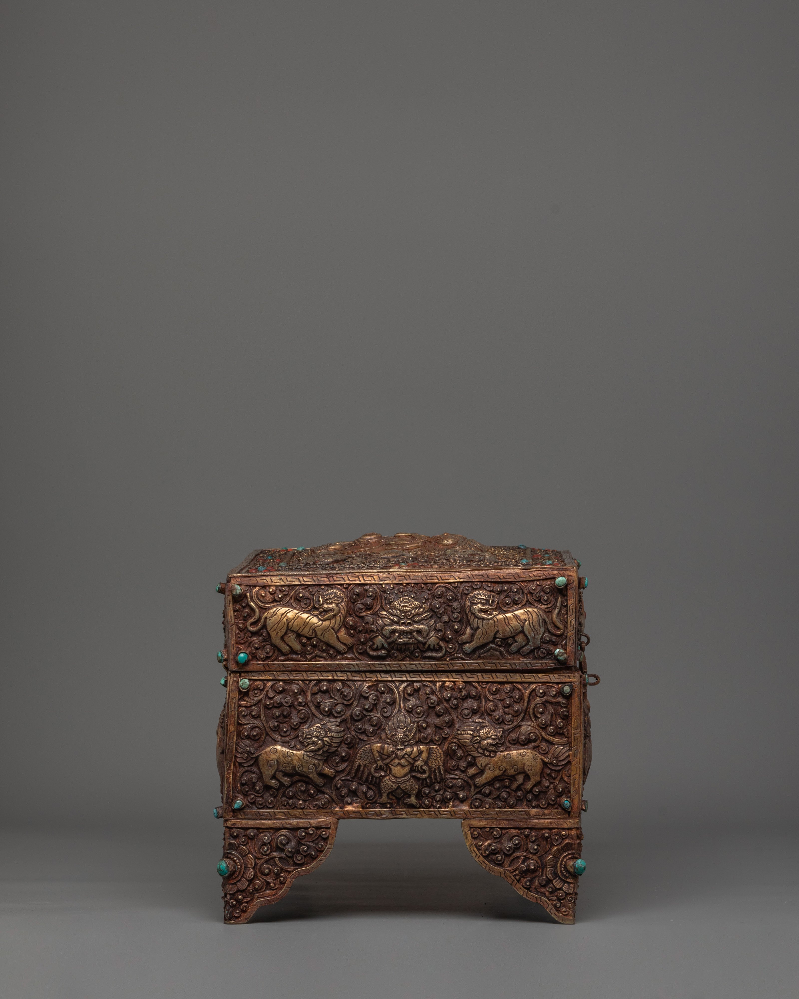 Avalokitesvara Carved Altar Box | Symbol of Wisdom