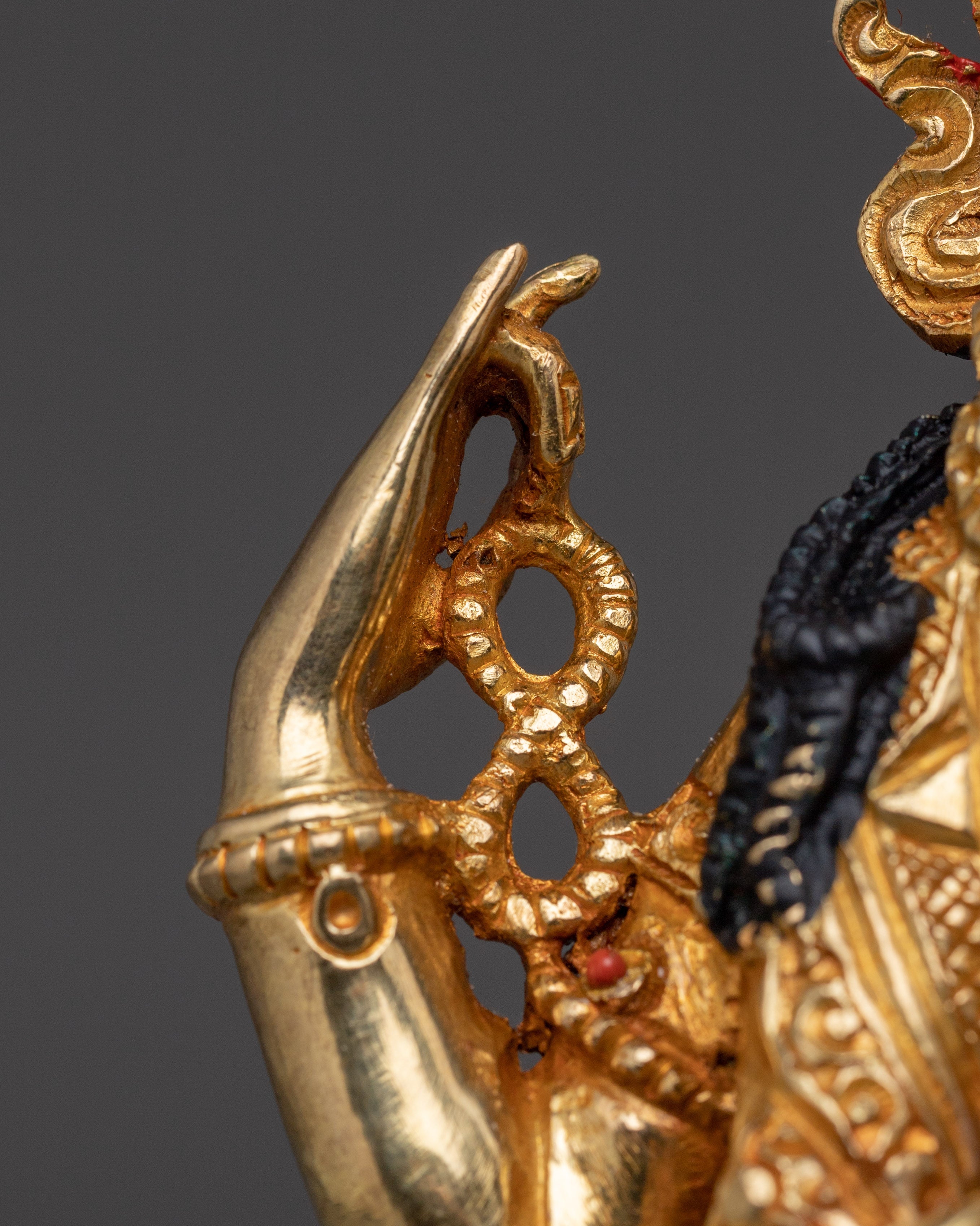 Compassion Lord Chenrezig Statue | Avalokiteshvara Serene Figurine
