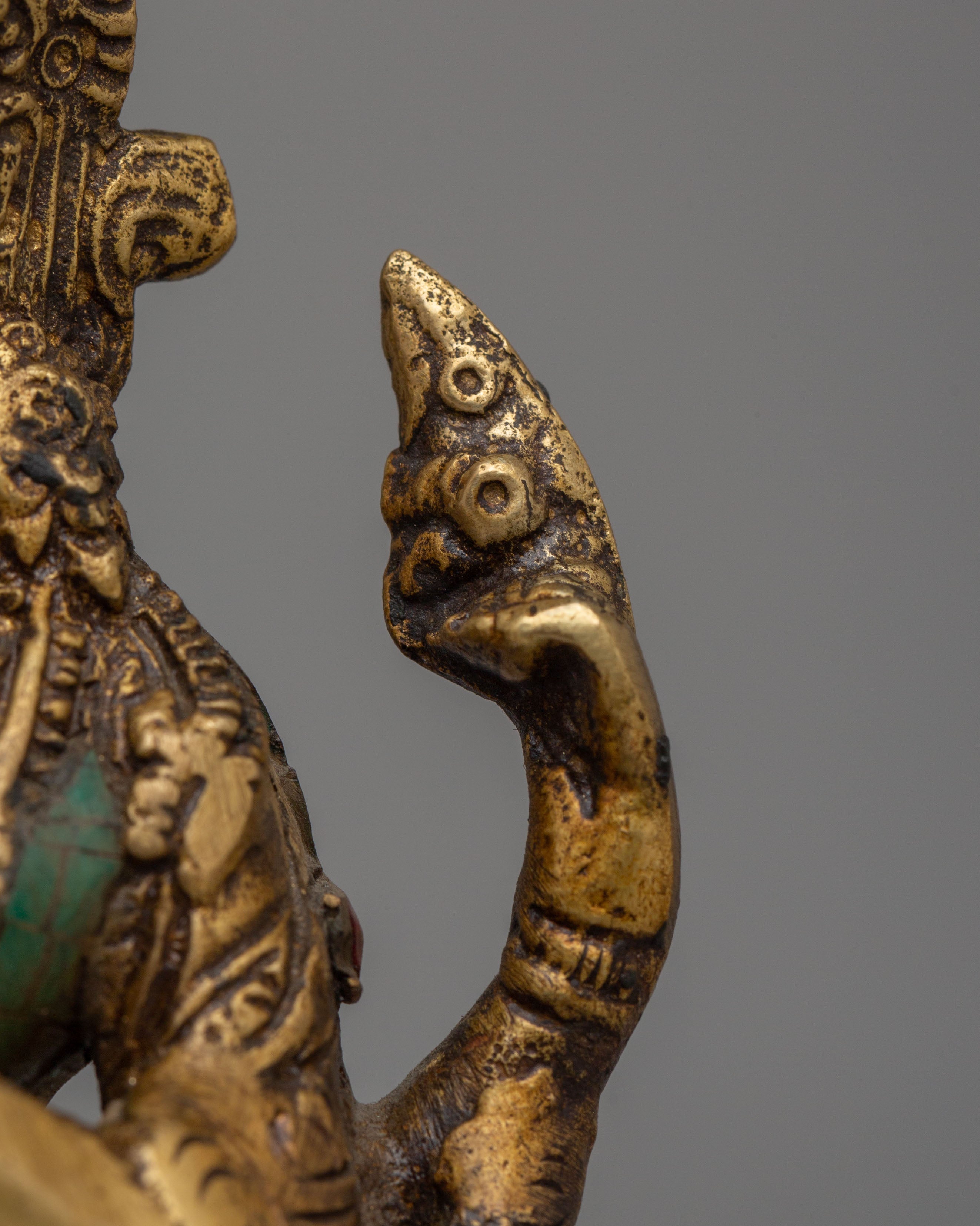 Sacred Chenrezig Bodhisattva Statue | Symbol of Compassion & Enlightenment