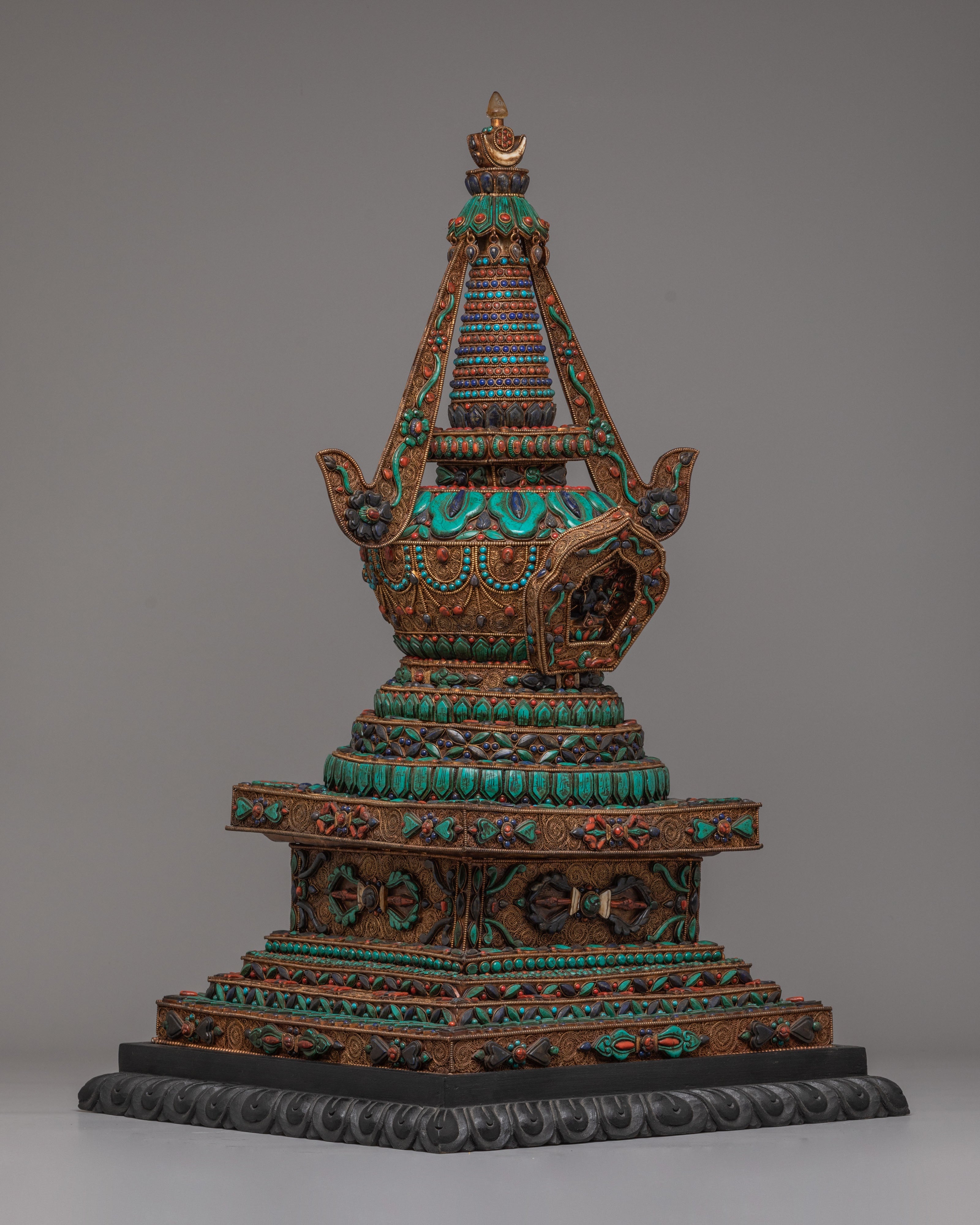 Scared Buddhist Stupa | Symbol of Enlightenment
