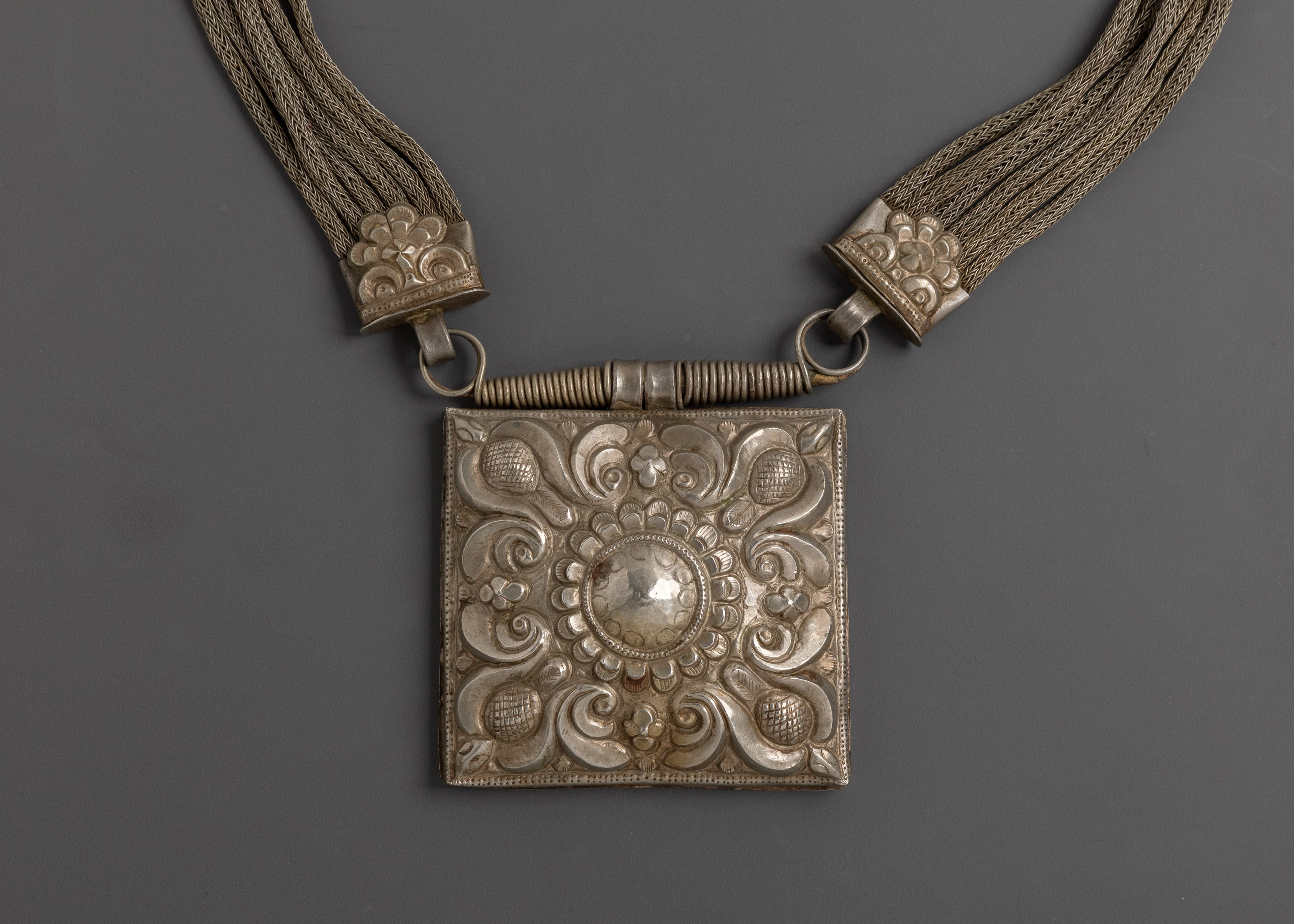 Handcrafted Vintage Necklace | Antique Silver Locket Pendant