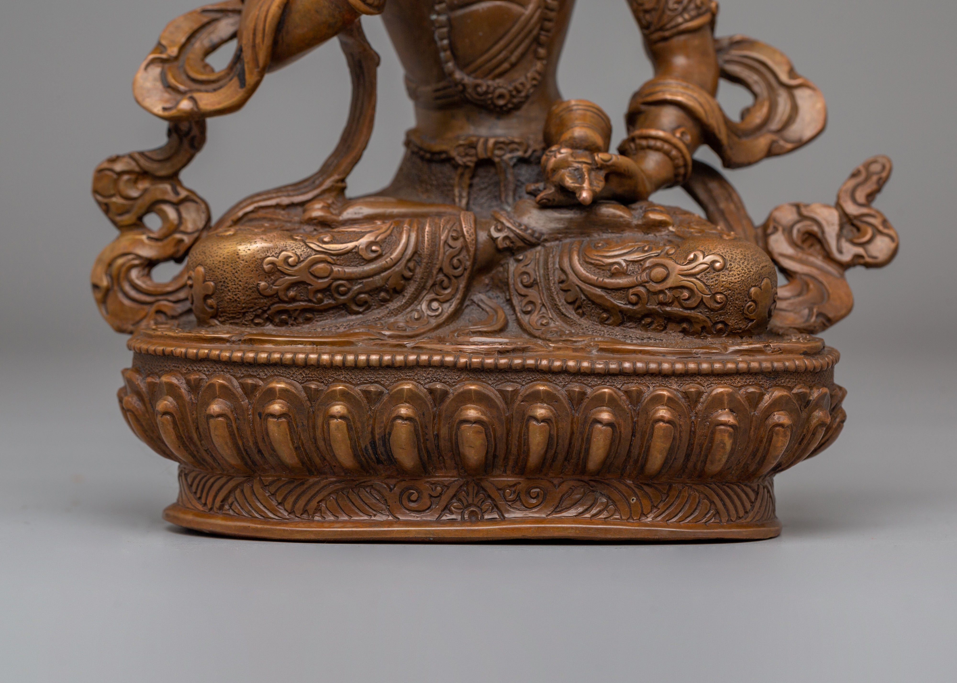 Traditional Buddhist Vajrasattva Statue | Symbol of Purification