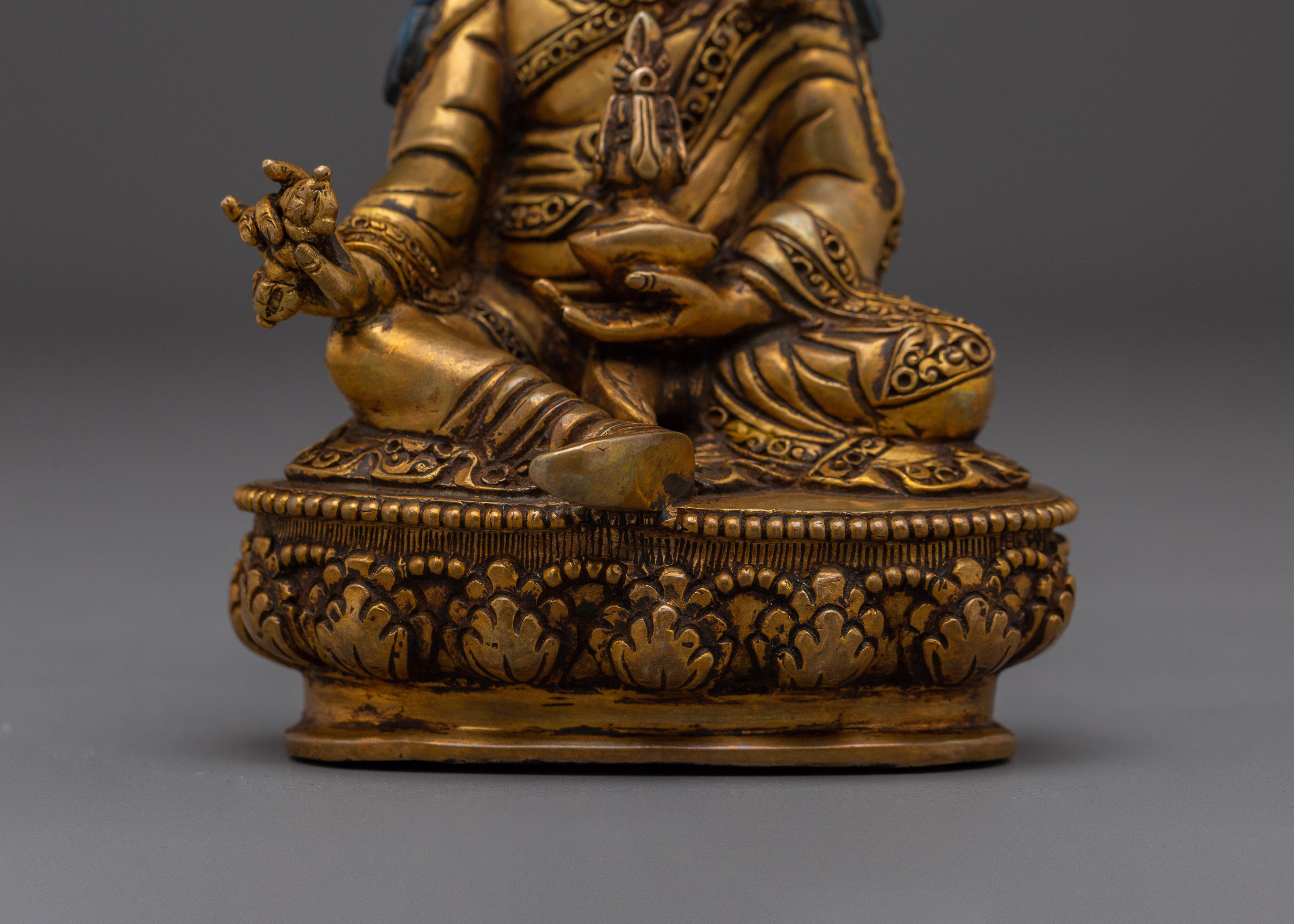 Sacred Meditation Idol Guru Rinpoche Statue | Tibetan Padmasambhava Spiritual Figurine