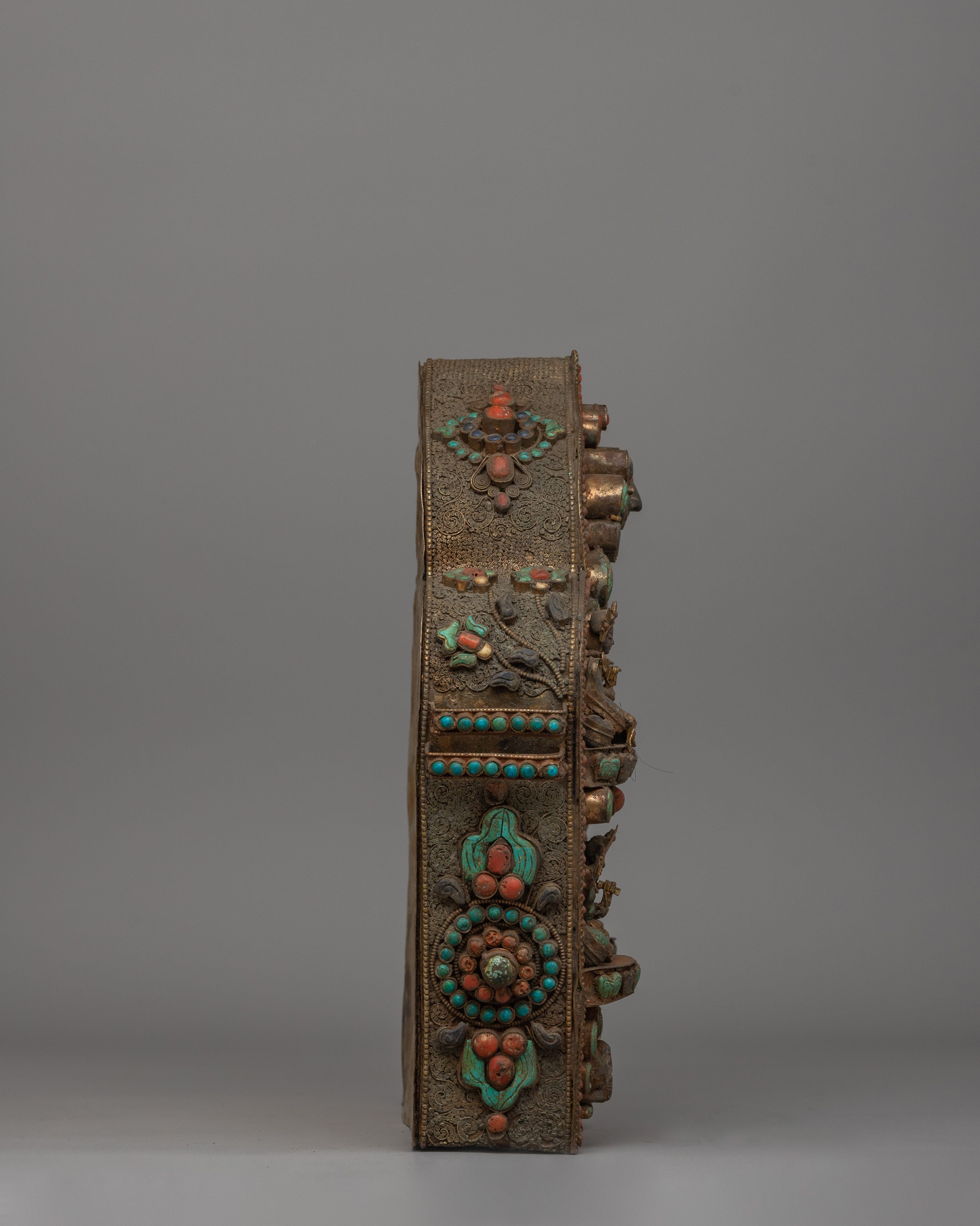 Chenrezig Ghau Box with Turquoise and Coral | Tibetan Amulet Box