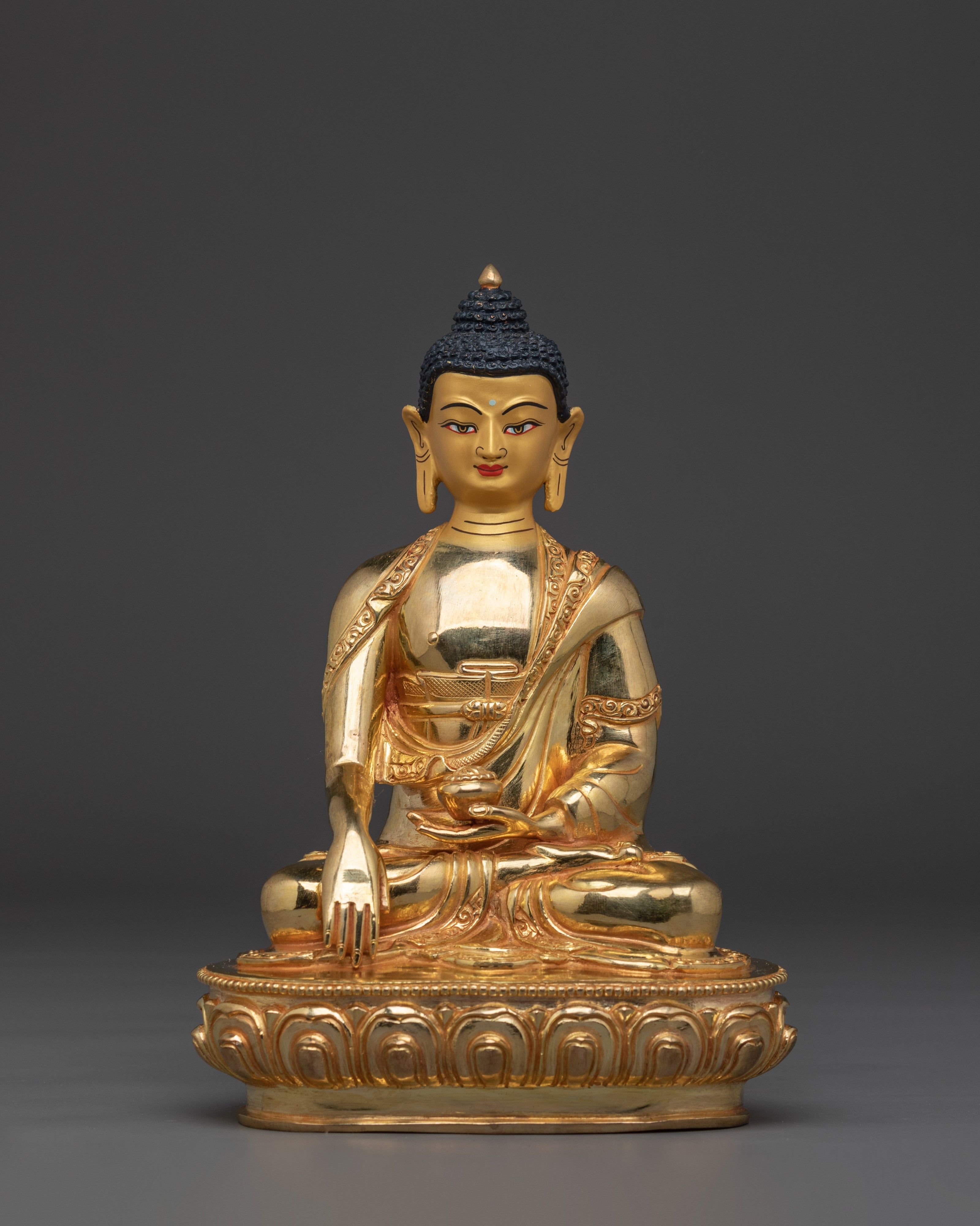 shakyamuni-buddha-peaceful-copper-statue