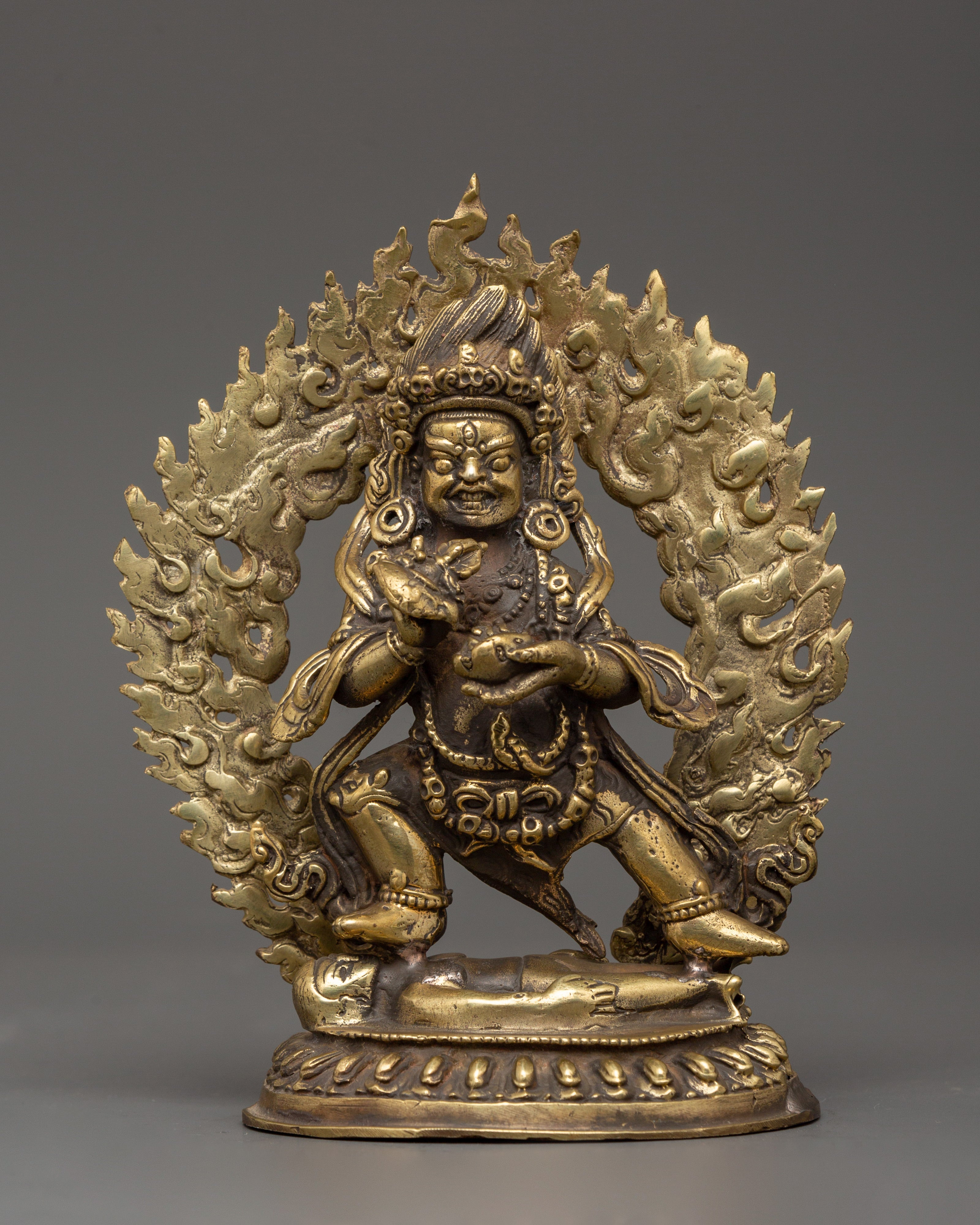 handcrafted-brass-mahakala-bernagchen-statue
