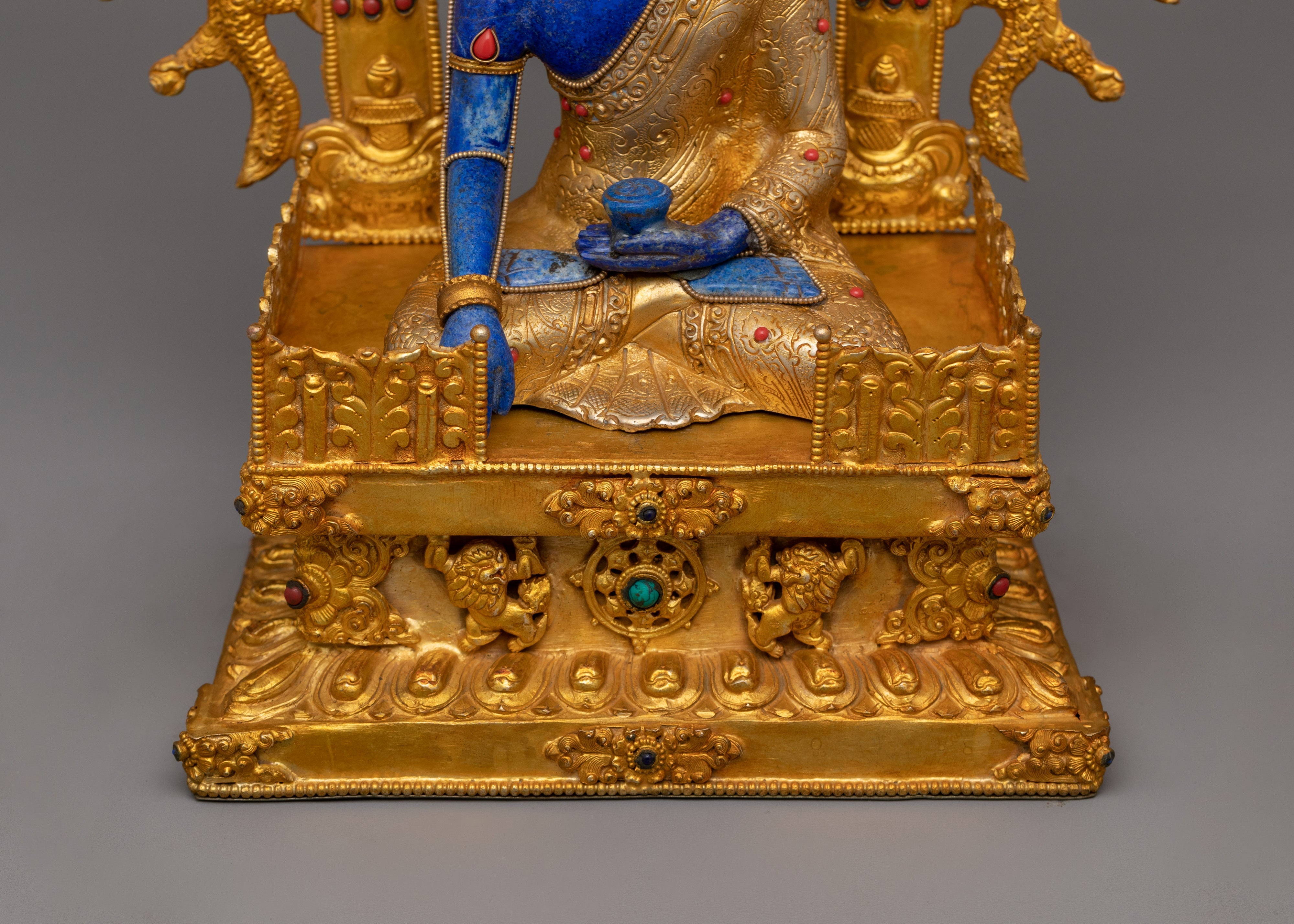 Lapis Stone Shakyamuni Buddha Statue | 24K Gold Gilded Artwork