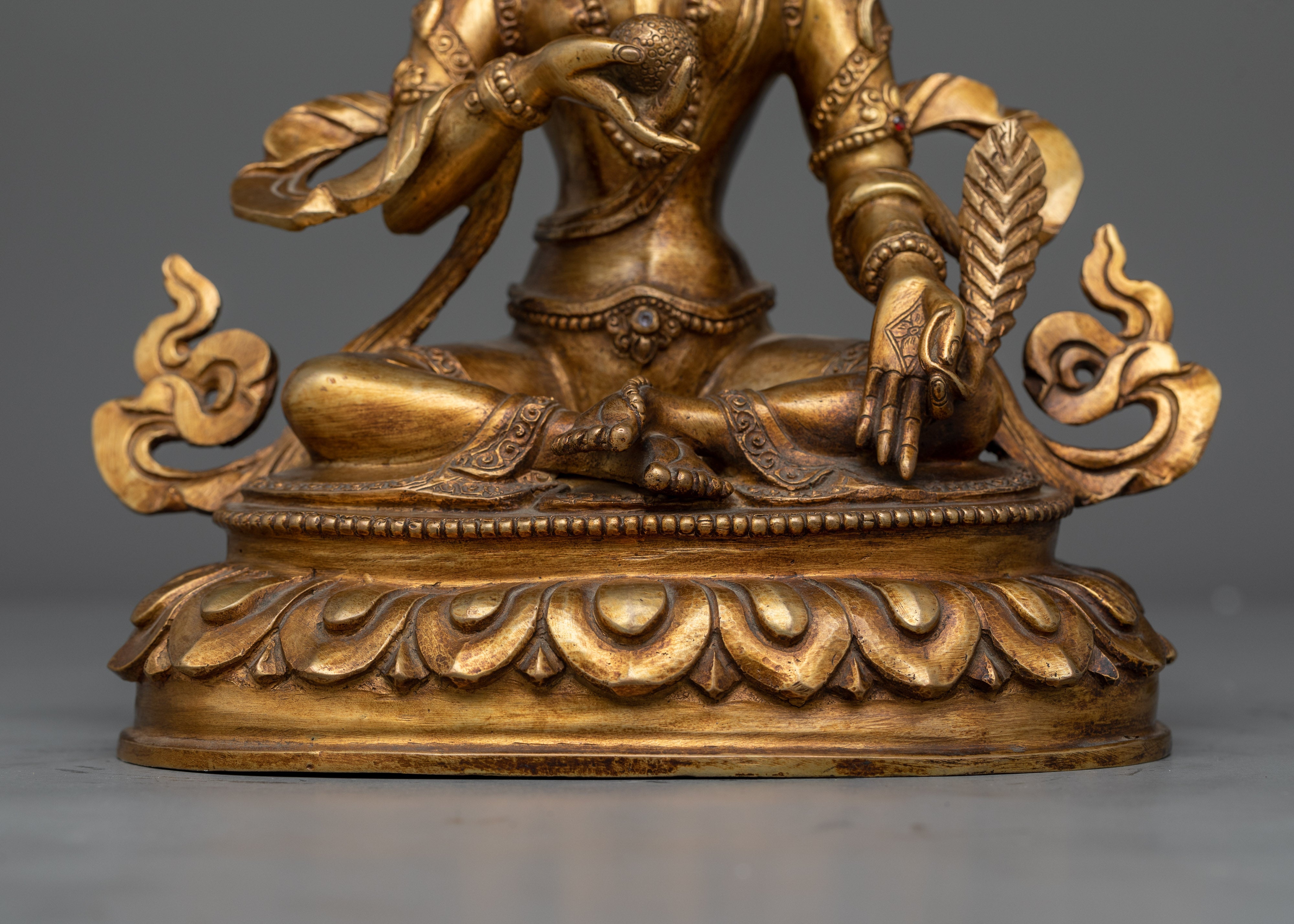 Graceful Kistigarbha Savior of soul | Handcrafted Symbol of Compassion