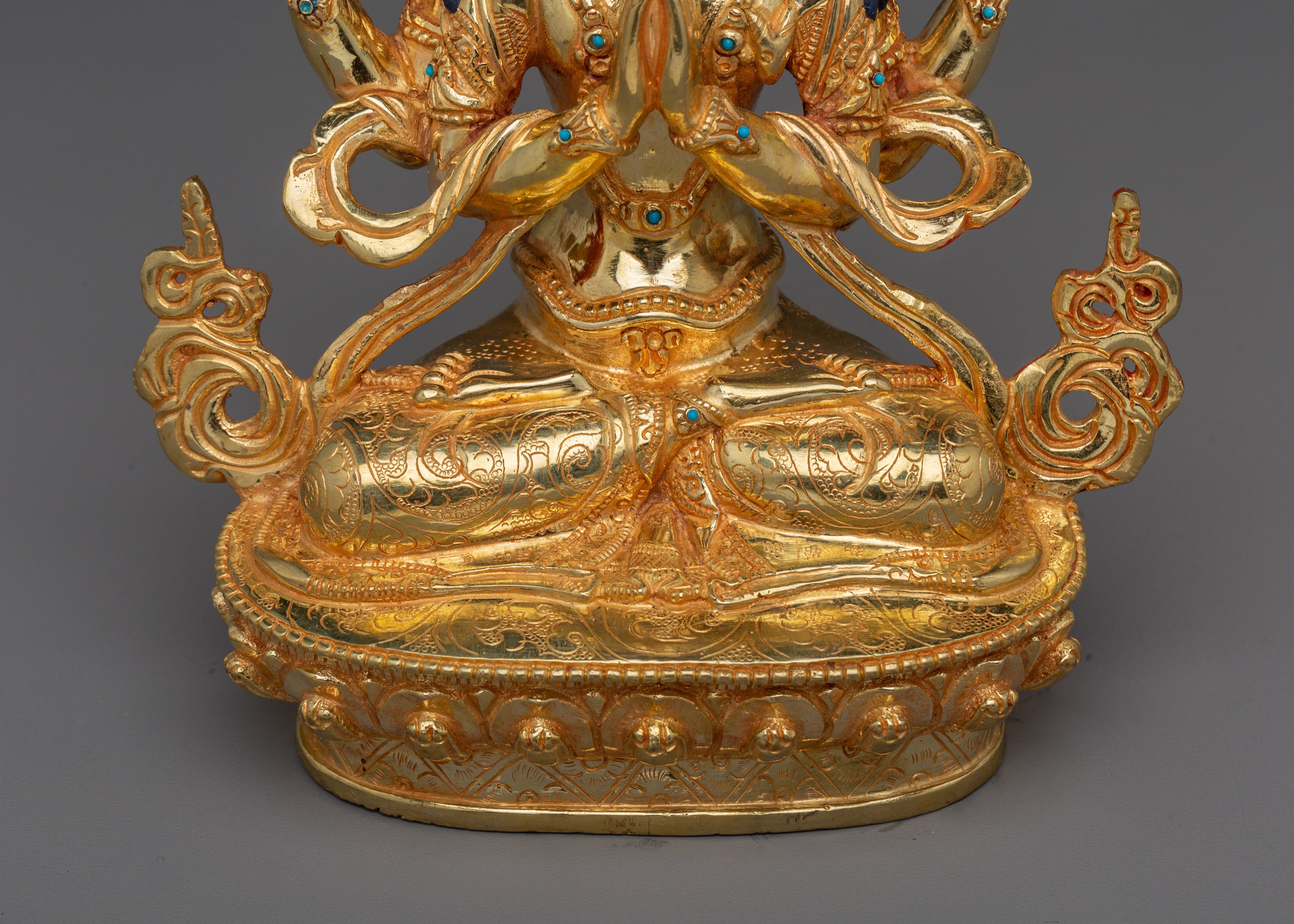 Golden Statue of Chenrezig | Bodhisattva of Supreme Wisdom
