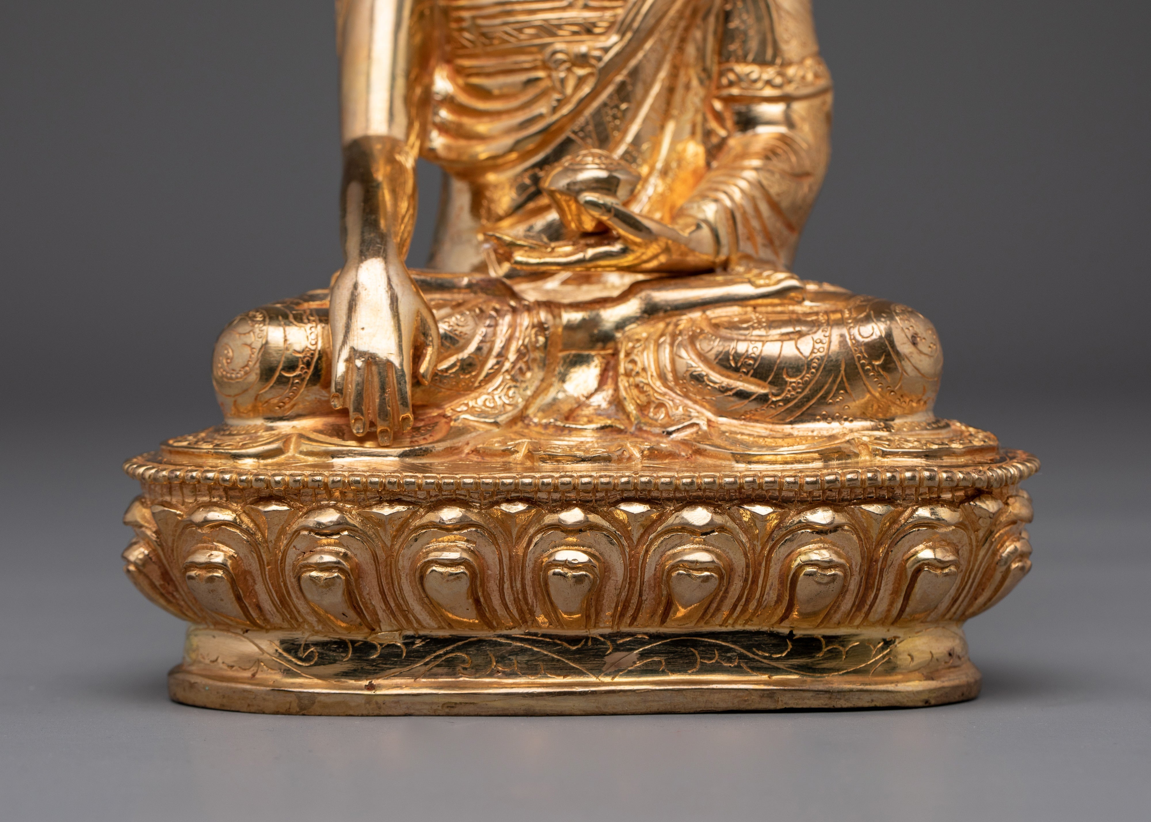 Buddhist deity Shakyamuni Artwork | Perfect for Meditation