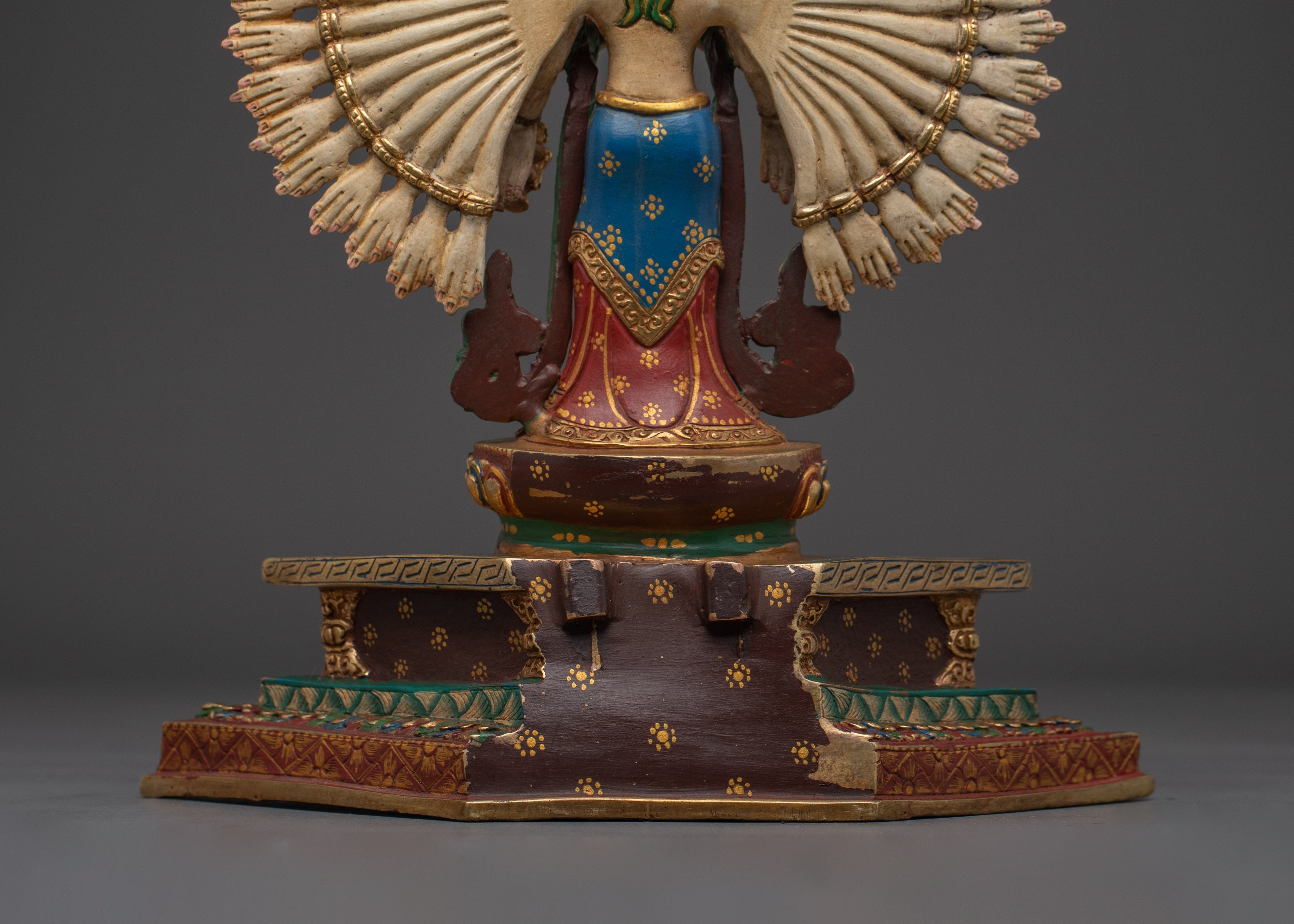 Buddhist Deity 1000 Armed Chenresig | Bodhisattva of Compassion