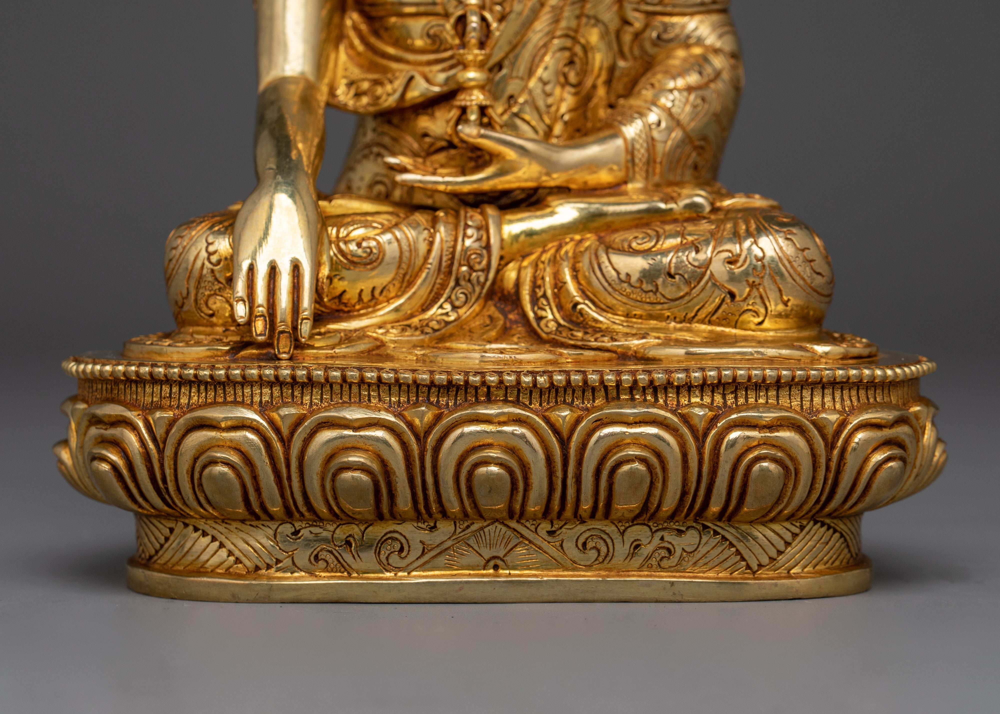 Vajrayana Deity Mitrupa Statue | The Immovable Buddha
