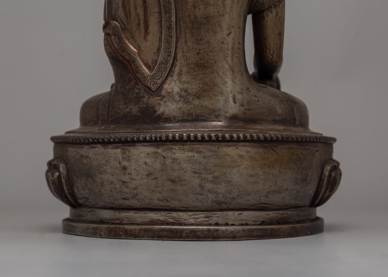 Iron Shakyamuni Buddha Statue | Traditional Buddhist Sculpture for Spiritual Practices