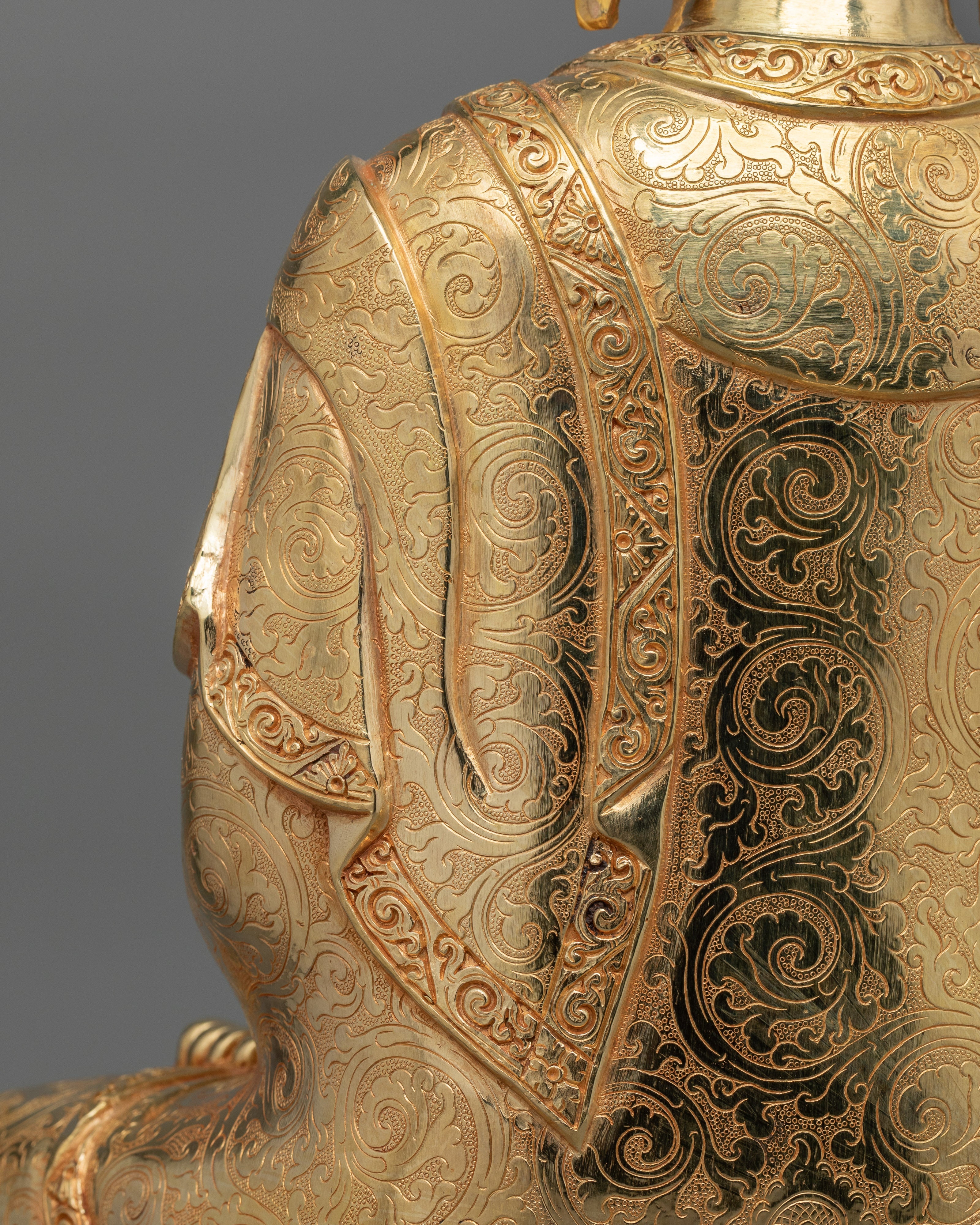 Enlightened Buddha Shakyamuni for Altar | Symbol of Serenity and Inner Wisdom