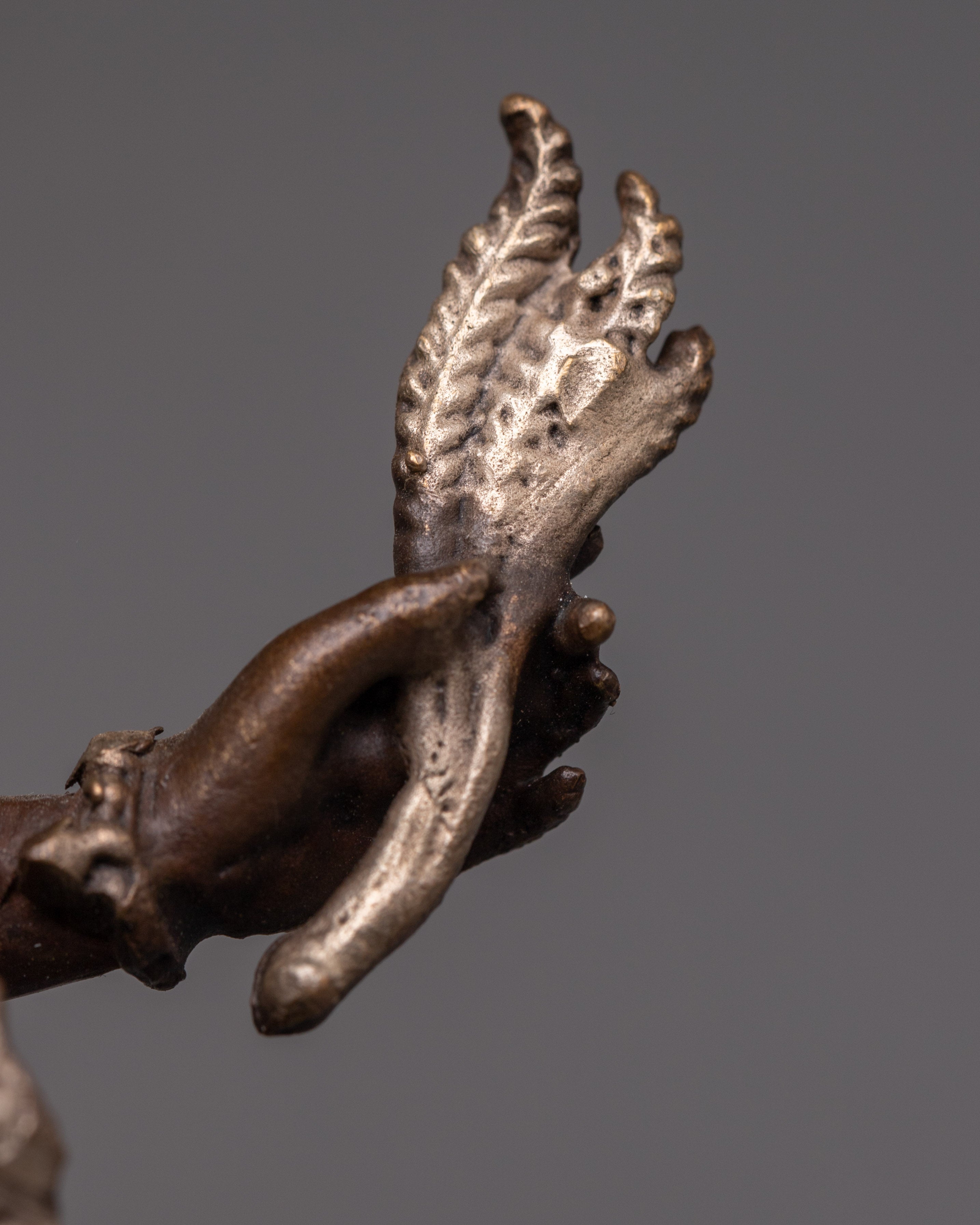 Tibetan goddess Vasudhara Statue | Symbol of Wisdom