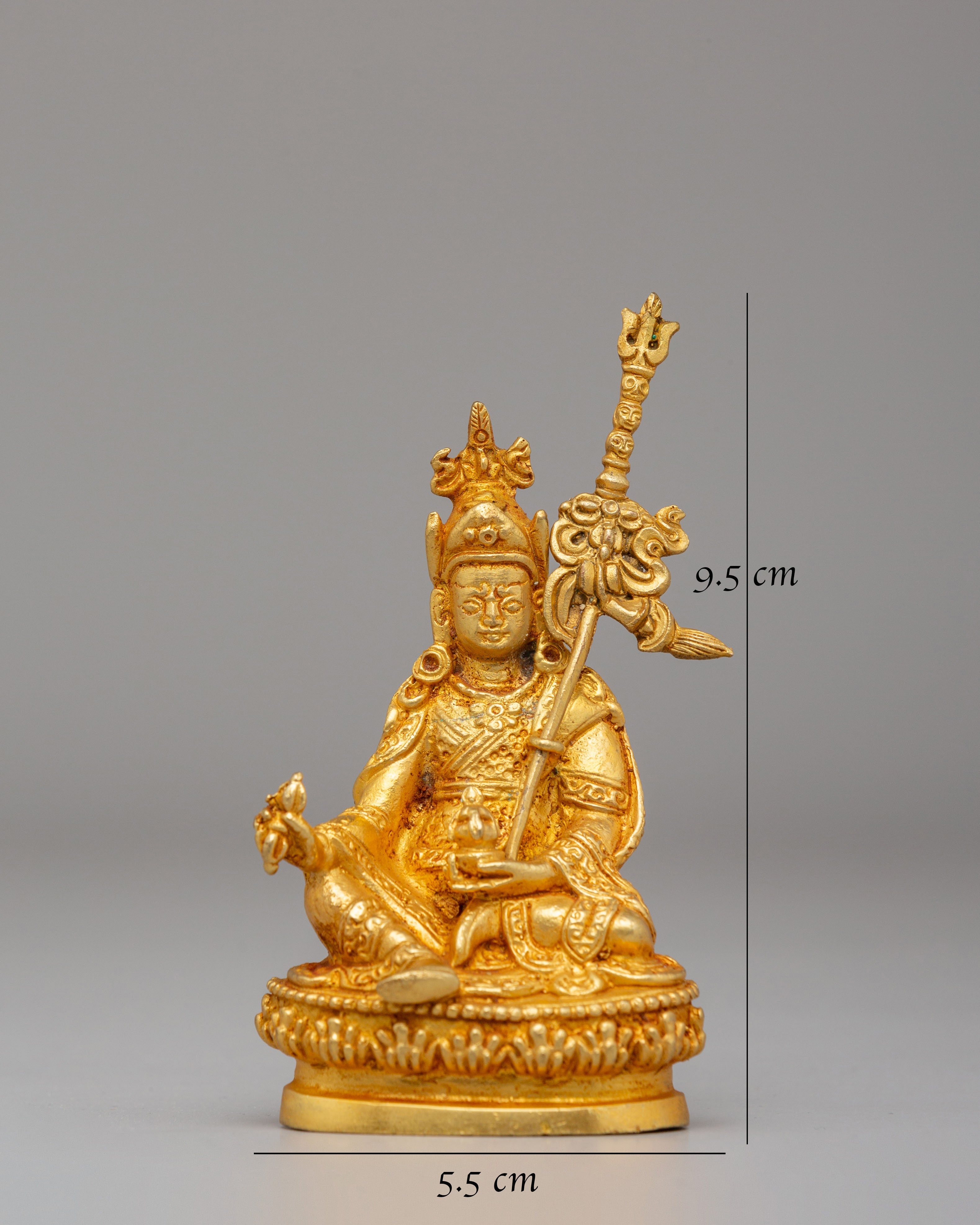 Traditional Altar Guru Rinpoche Statue | Sacred Buddhist Decor