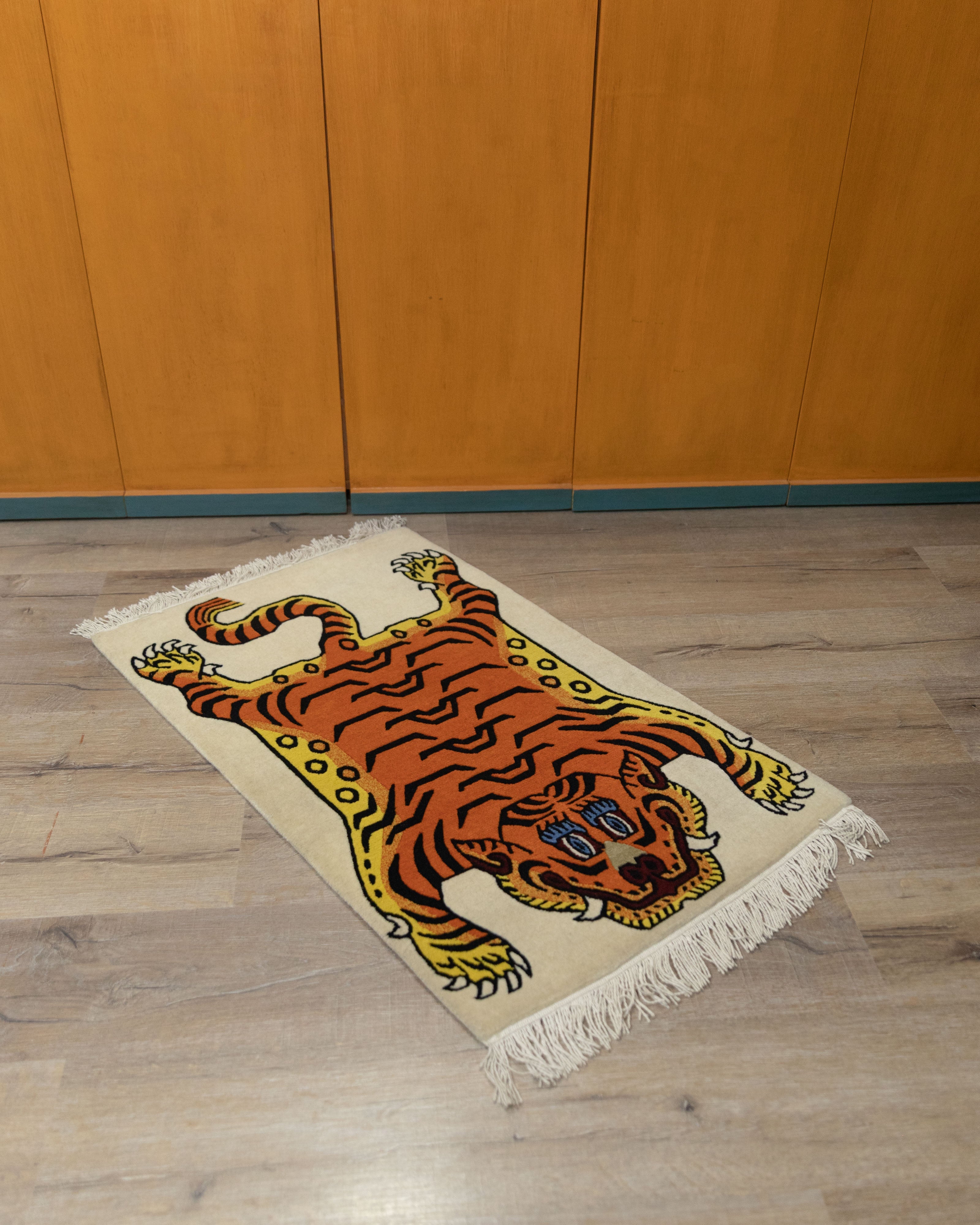 Woolen Tiger Rug | Hand-Knotted Wool Carpet