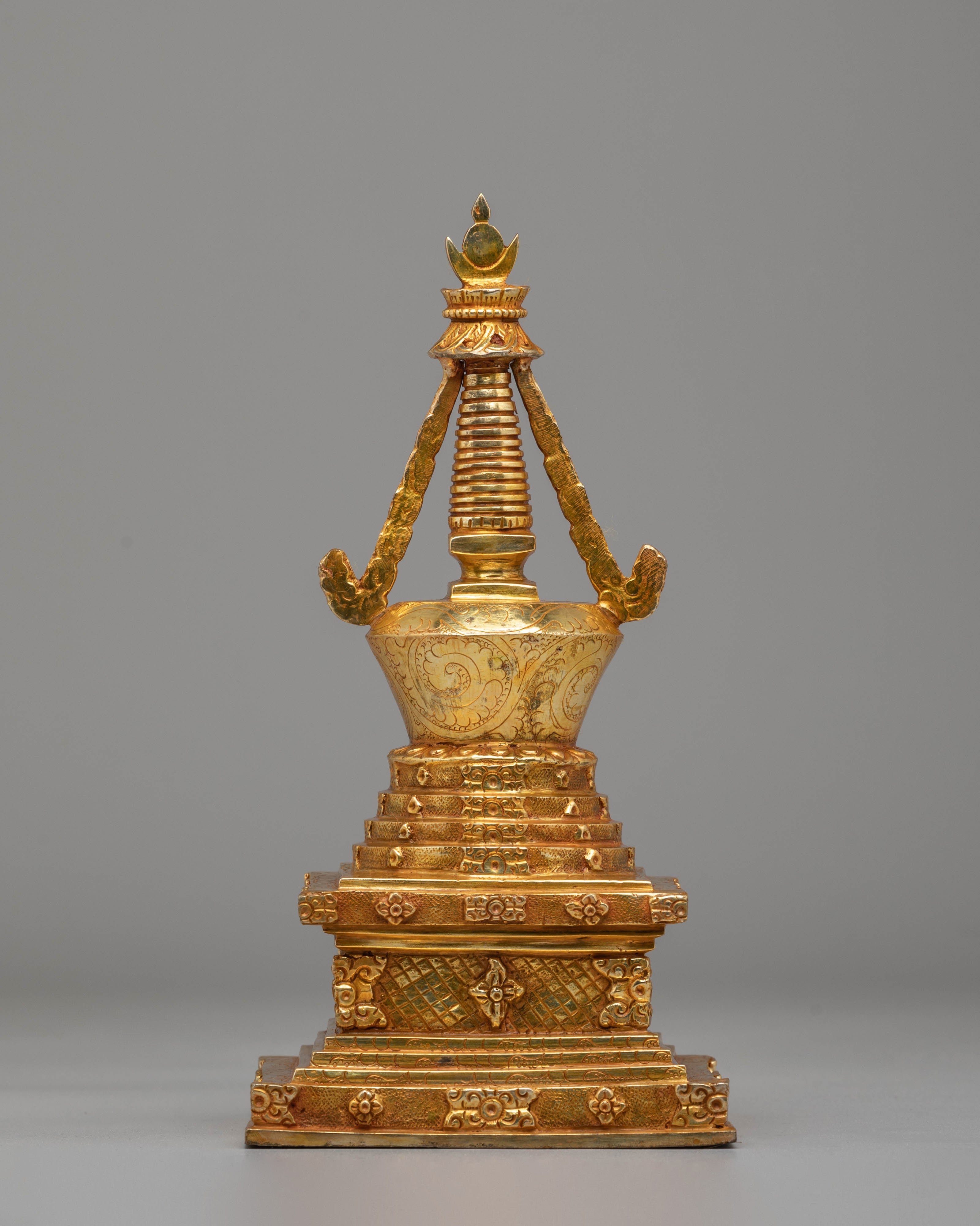 Tibetan Buddhist Stupa Decor | Symbol of Enlightenment and Peace