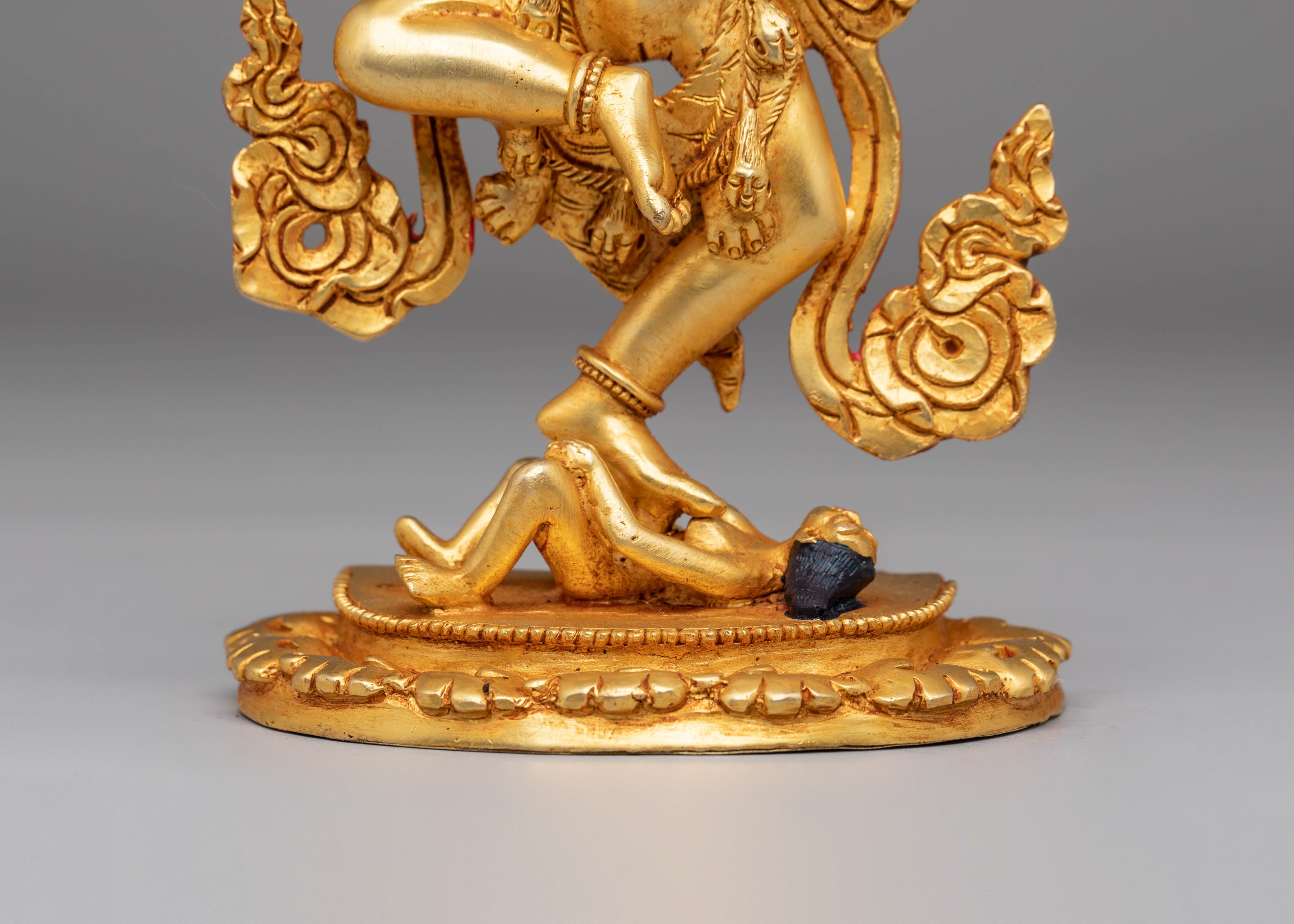 Handcrafted Simhamukha Buddhist Statue | Sacred Simhamukha Statue for Spiritual Practice
