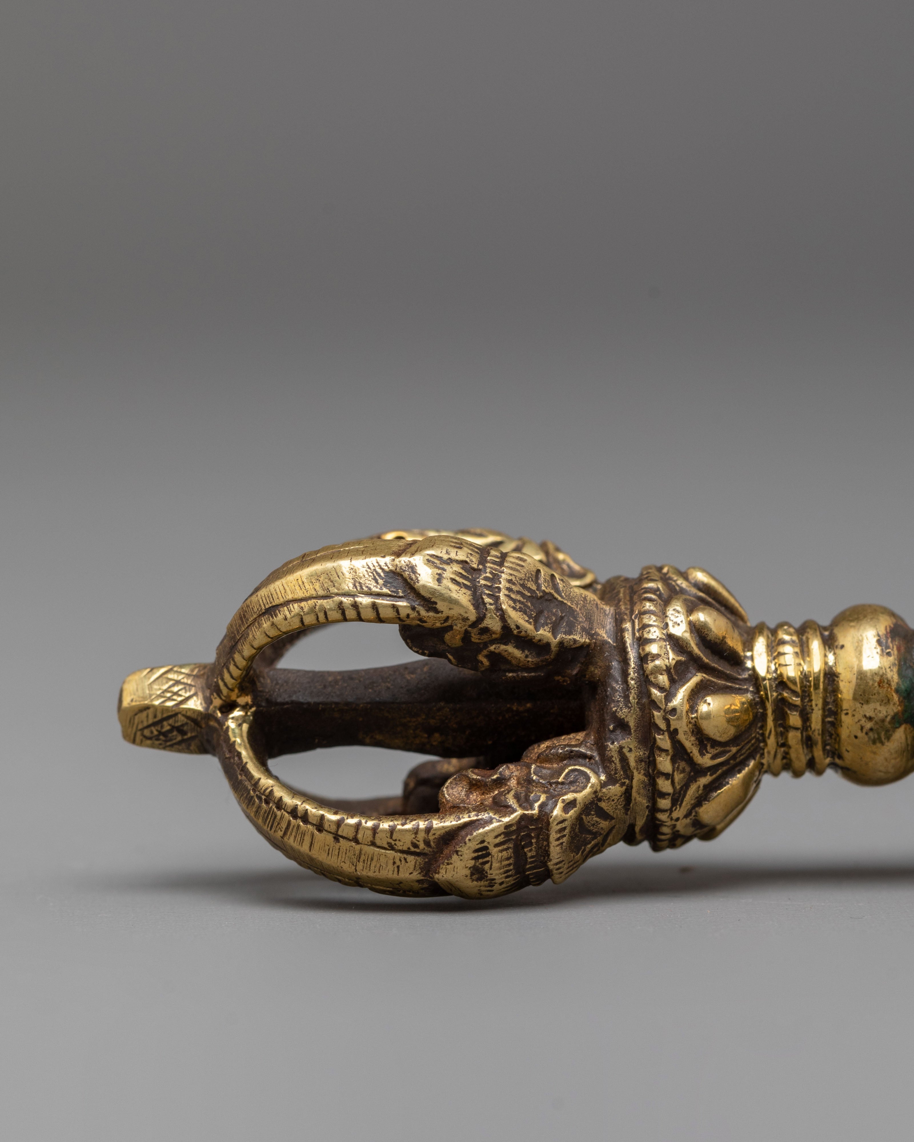 Tibetan Vajra for Ritual Practice | Handcrafted Brass Dorje