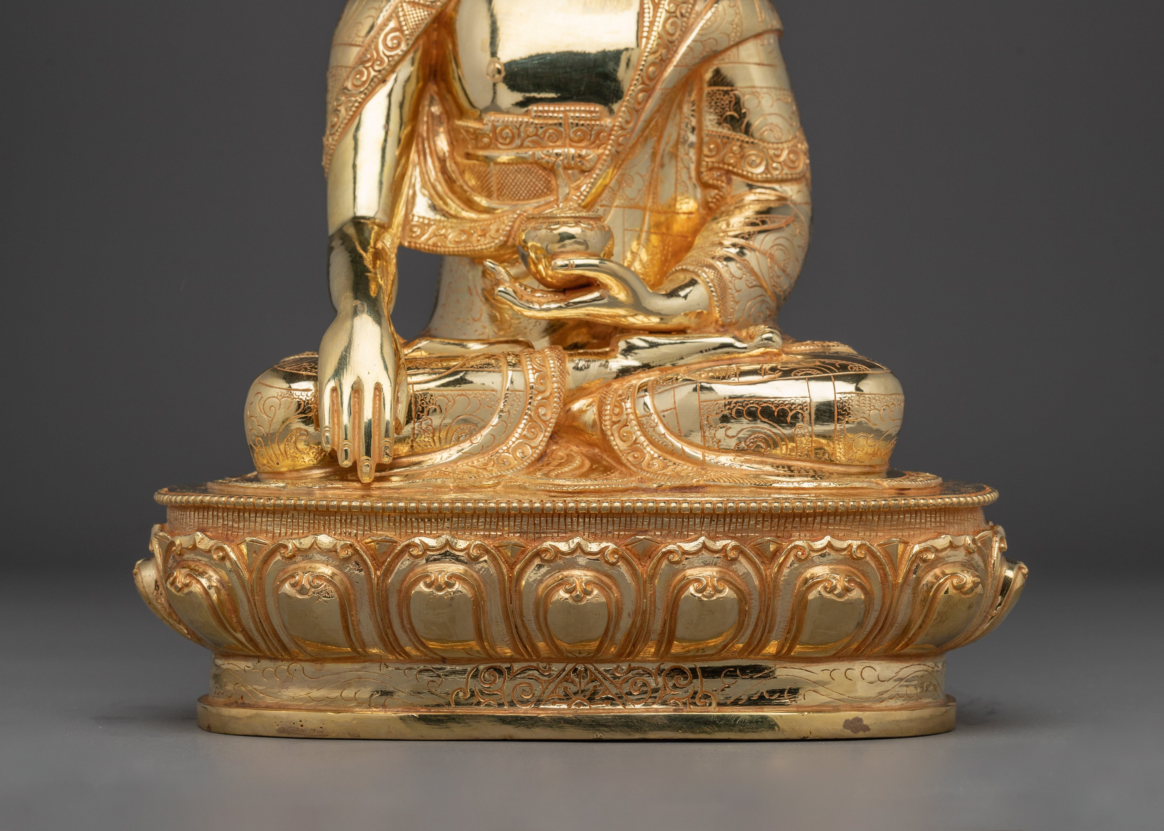 Shakyamuni Buddha Peaceful Copper Artwork | Gautama Buddha Sculpture