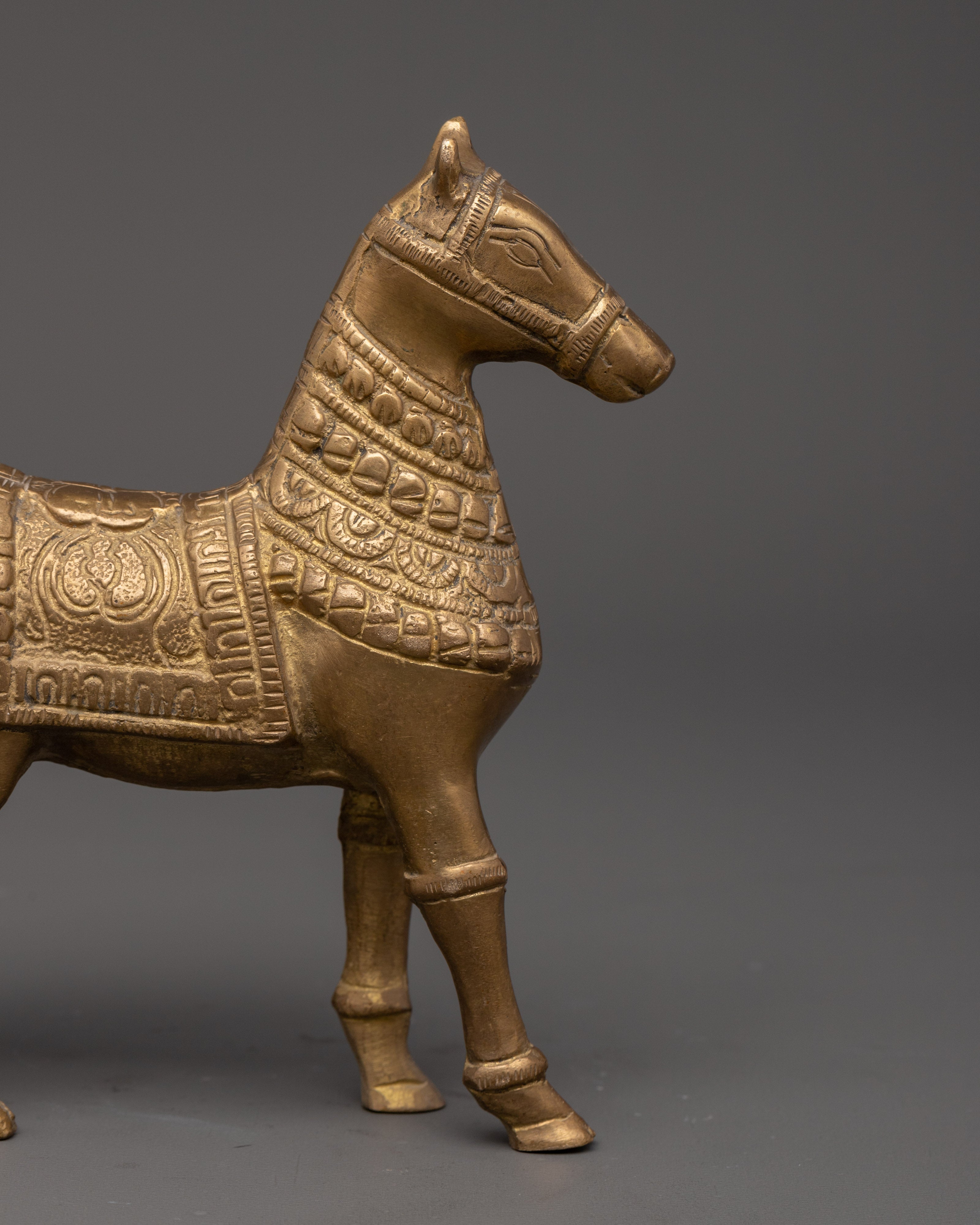 Brass Horse Sculpture for Home Decor | Handcrafted Symbol of Power, Speed & Victory