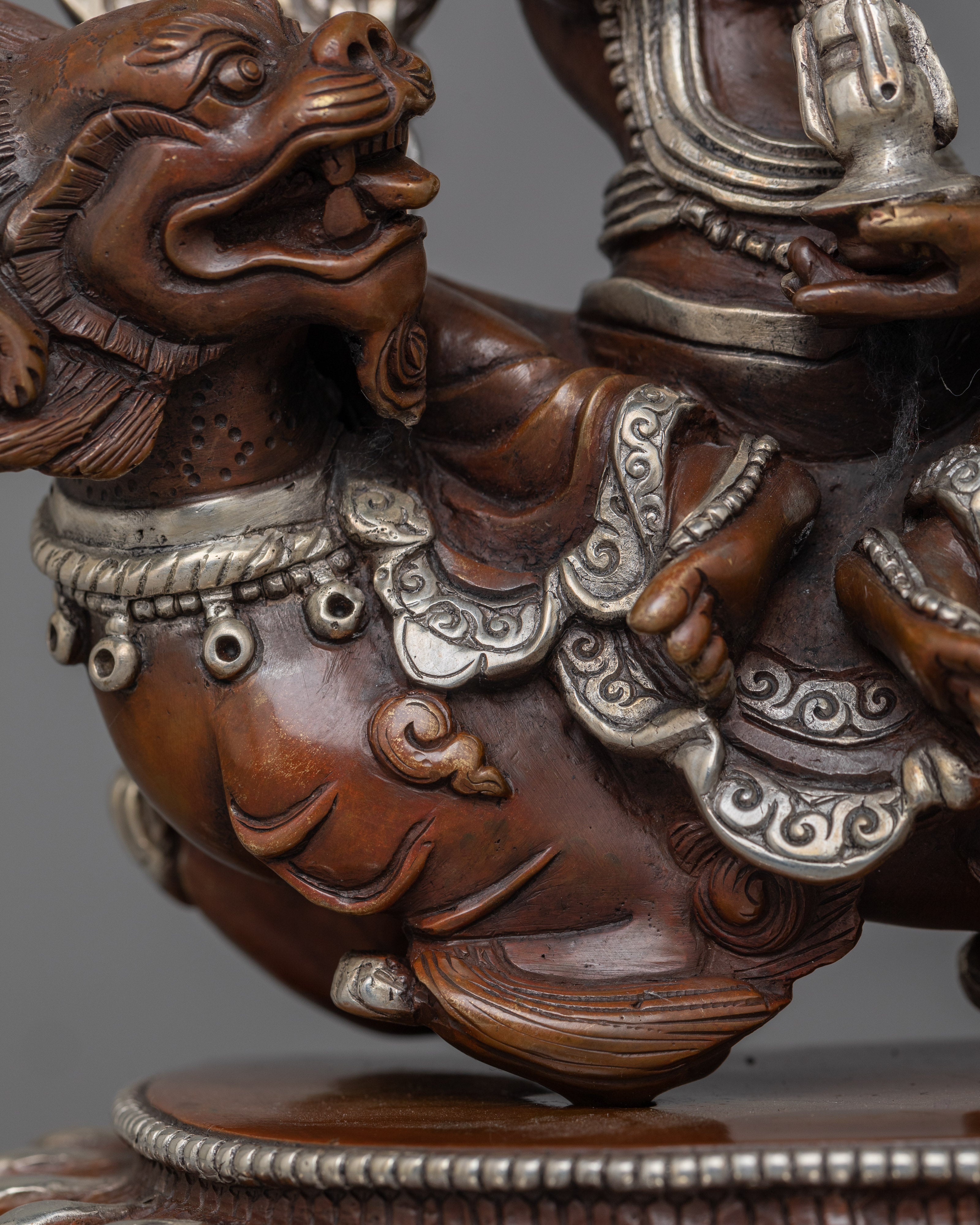 Tshiringma Tibetan Buddhist Goddess Figurine | Guardian of Abundance and Balance
