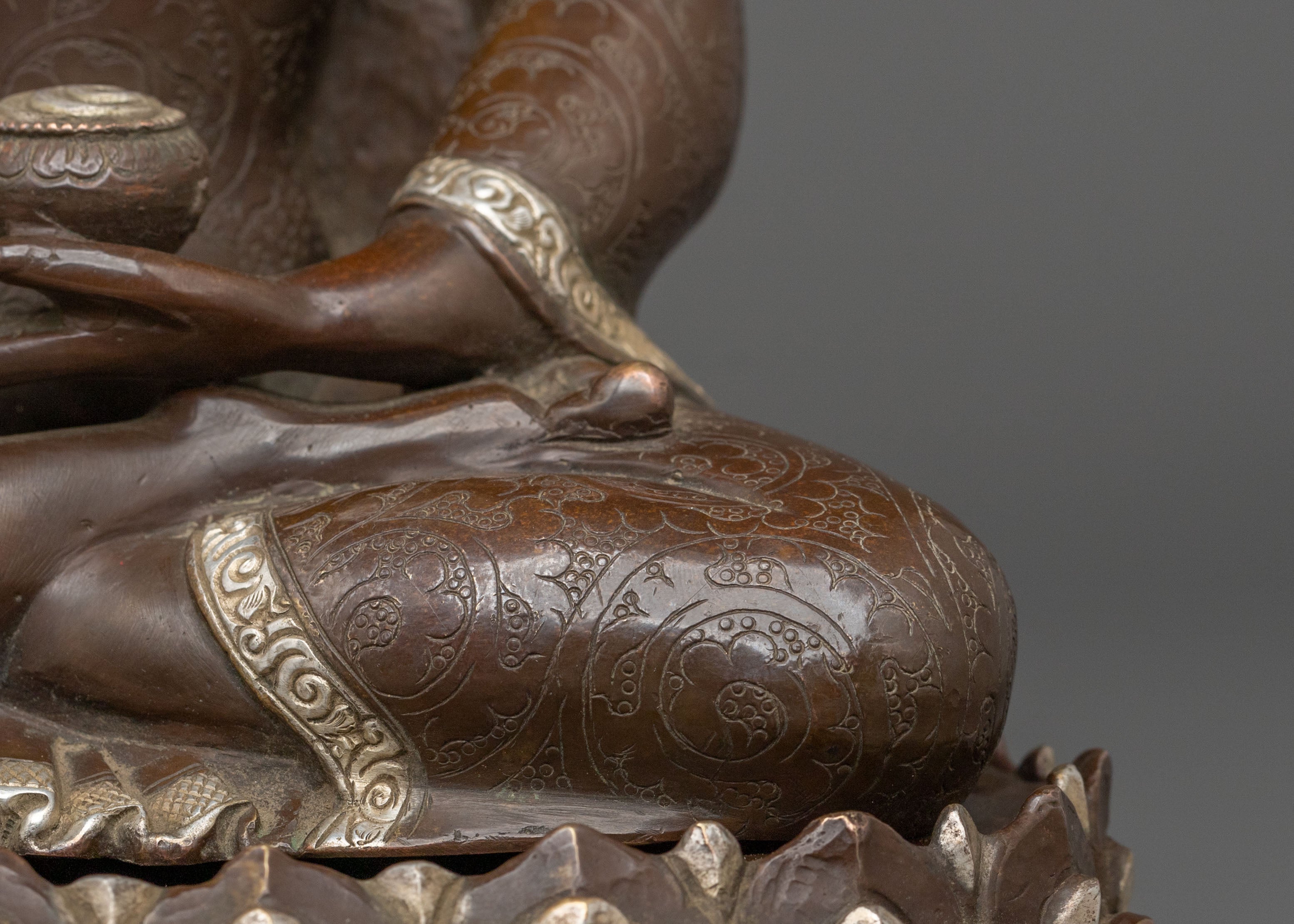 Shakyamuni Buddha Majestic Sculpture | Buddha of Enlightenment and Wisdom