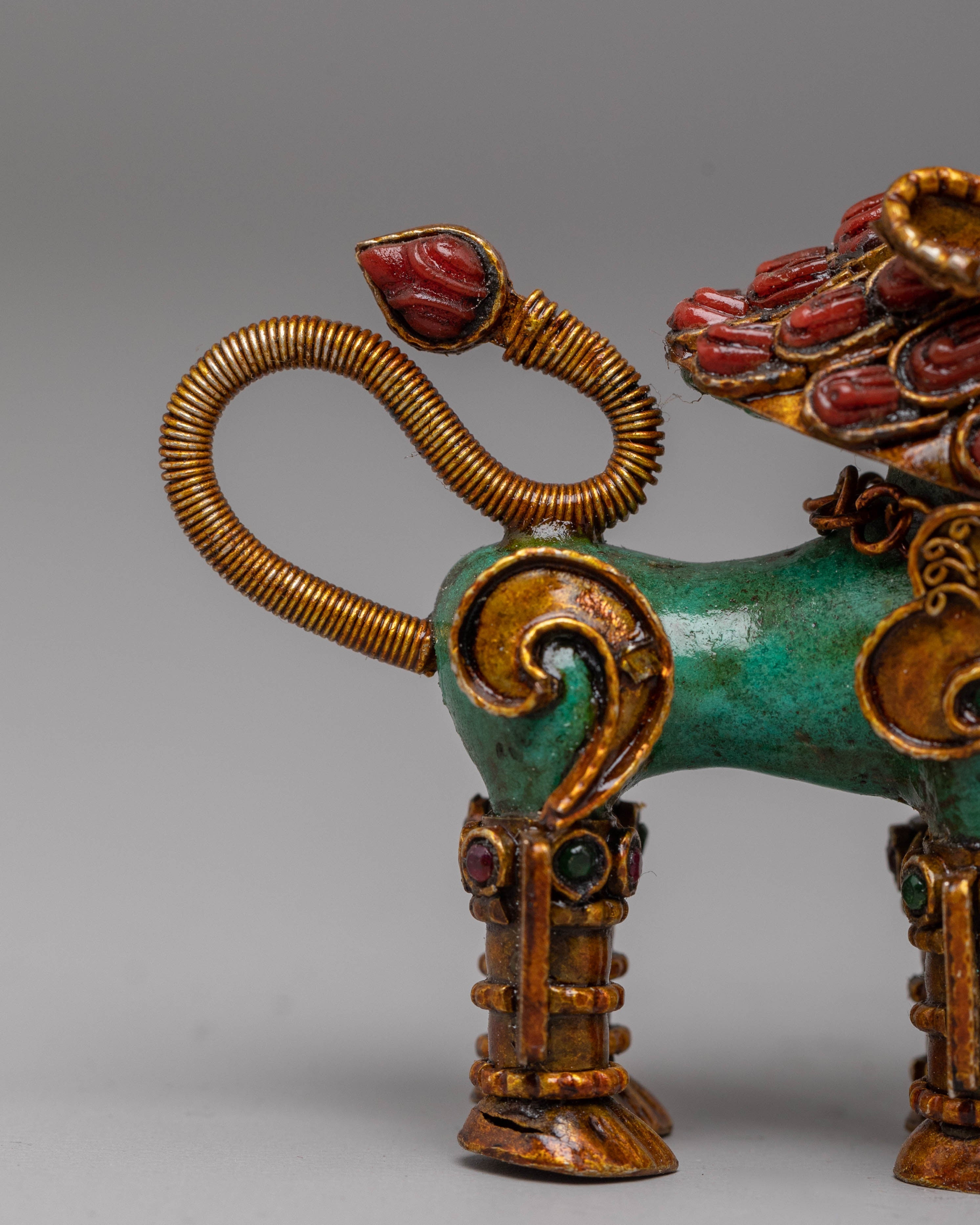 Stupa and Lion Set for Decor | Symbol of Protection